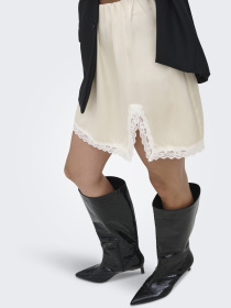 Спідниці Only MENUS LACE SATIN SHORT SKIRT модель 15385148_Birch WHITE LACE Фото