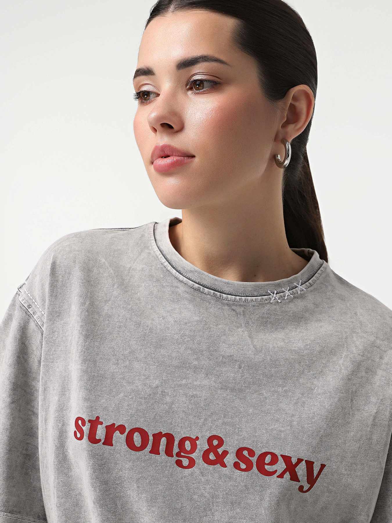 Футболка ONE BY ONE x INTERTOP модель 00000030130 Фото