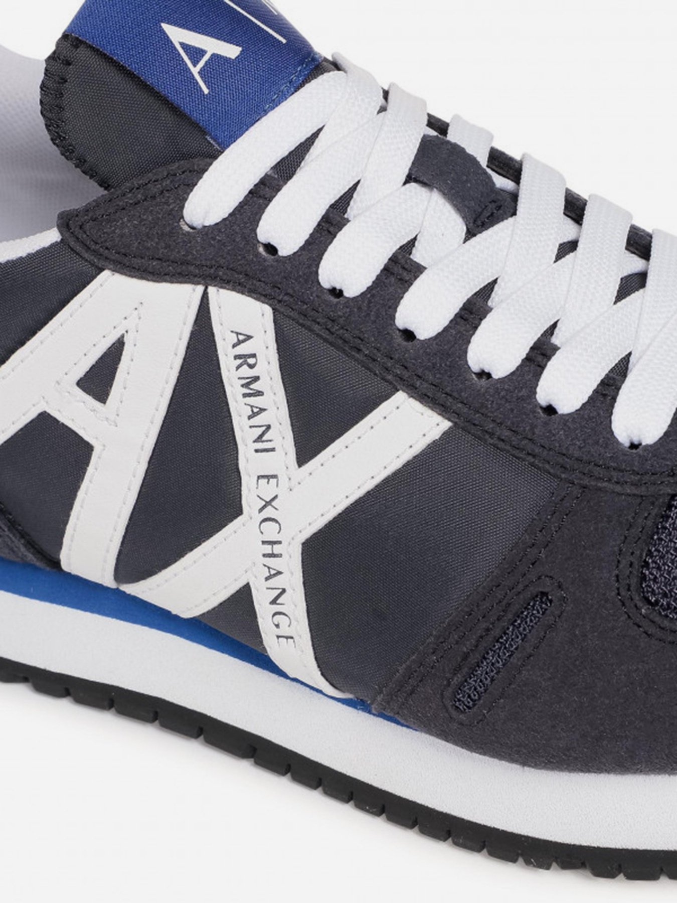 Кроссовки Armani Exchange модель XUX017-XCC68-K487 Фото