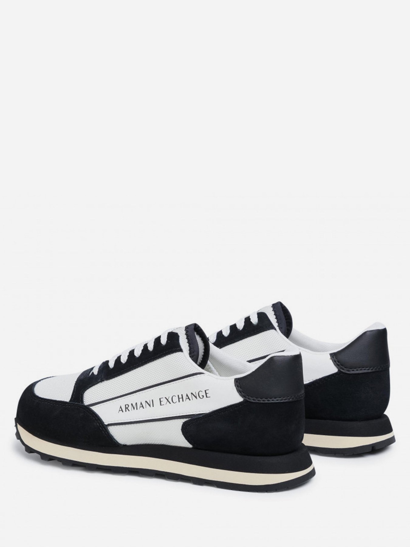 Кроссовки Armani Exchange модель XUX083-XV263-A001 Фото