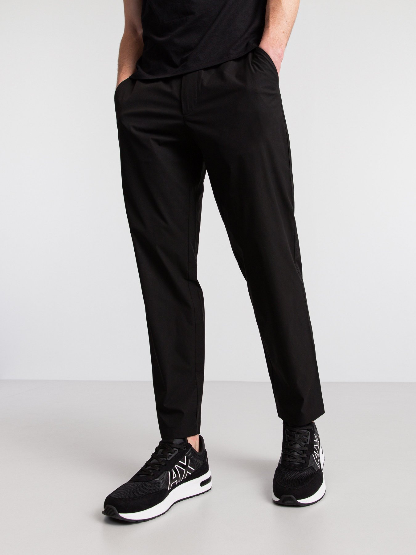 Кроссовки Armani Exchange модель XUX090-XV276-00002 Фото