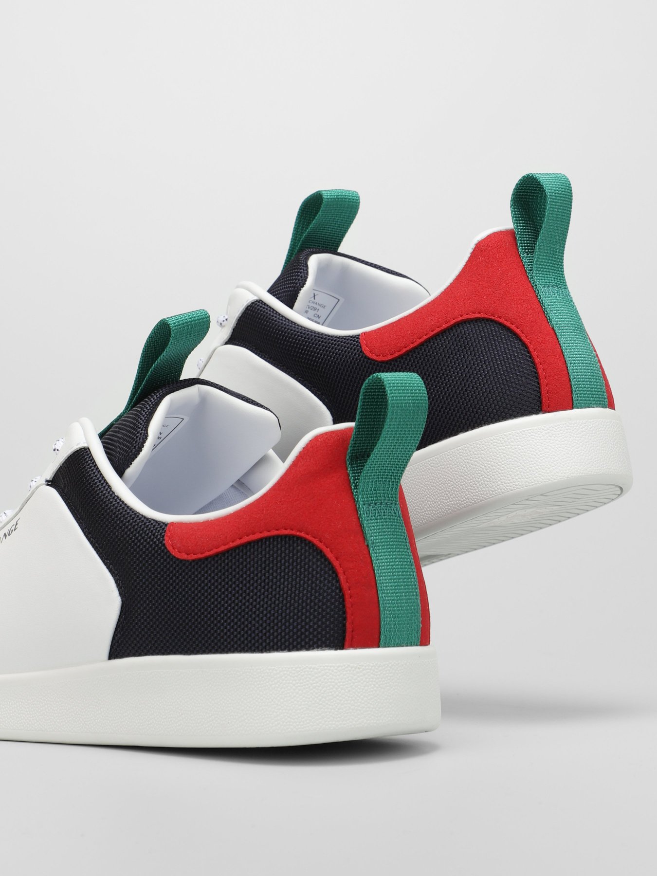 Кеды низкие Armani Exchange модель XUX096-XV291-K512 Фото