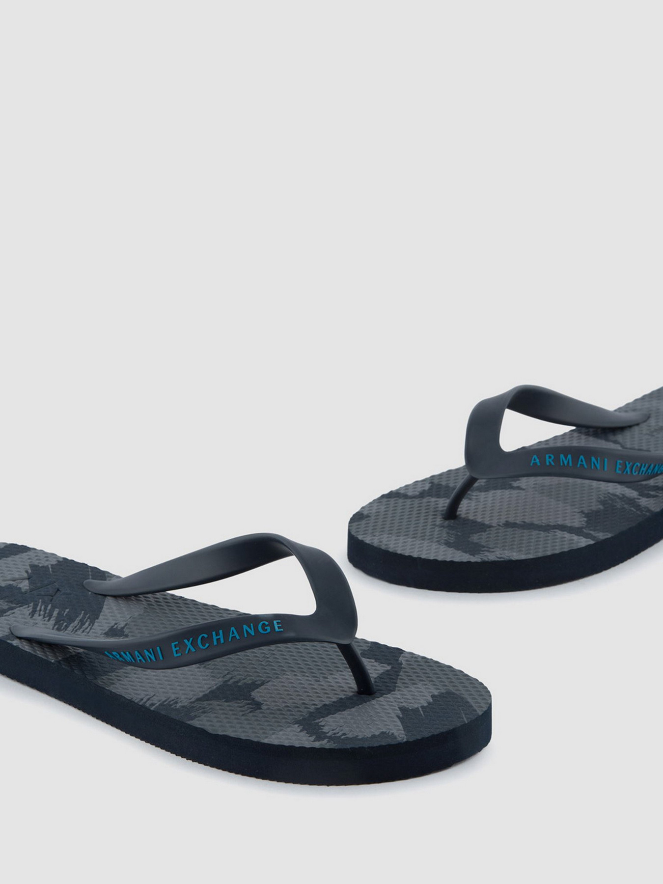 В'єтнамки Armani Exchange модель XUQ001-XV150-K690 Фото