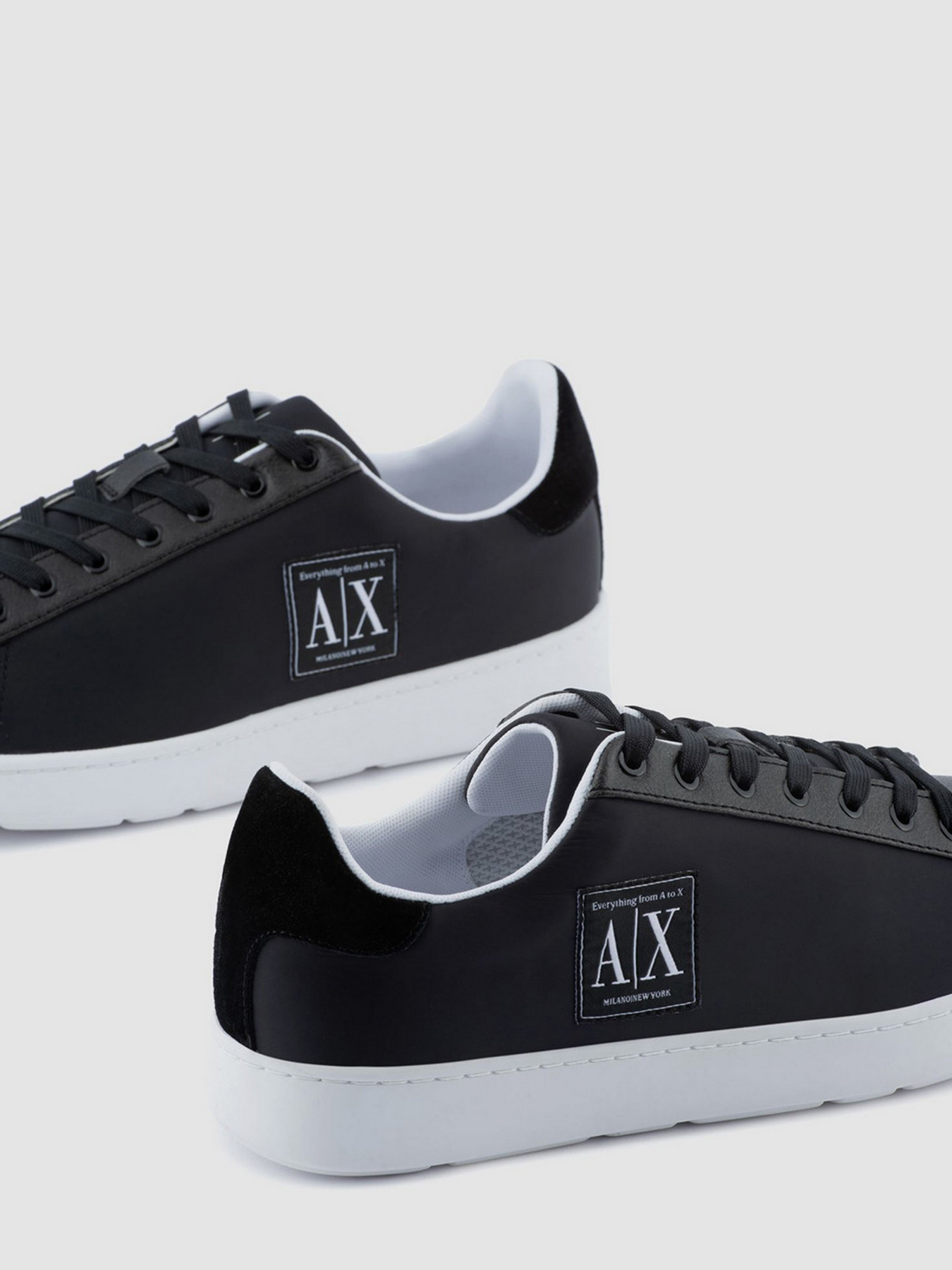 Кроссовки Armani Exchange модель XUX084-XV557-00002 Фото