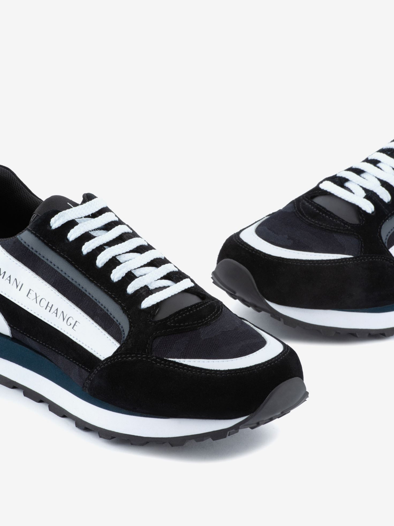 Кросівки повсякденні Armani Exchange модель XUX101-XV565-K736 Фото