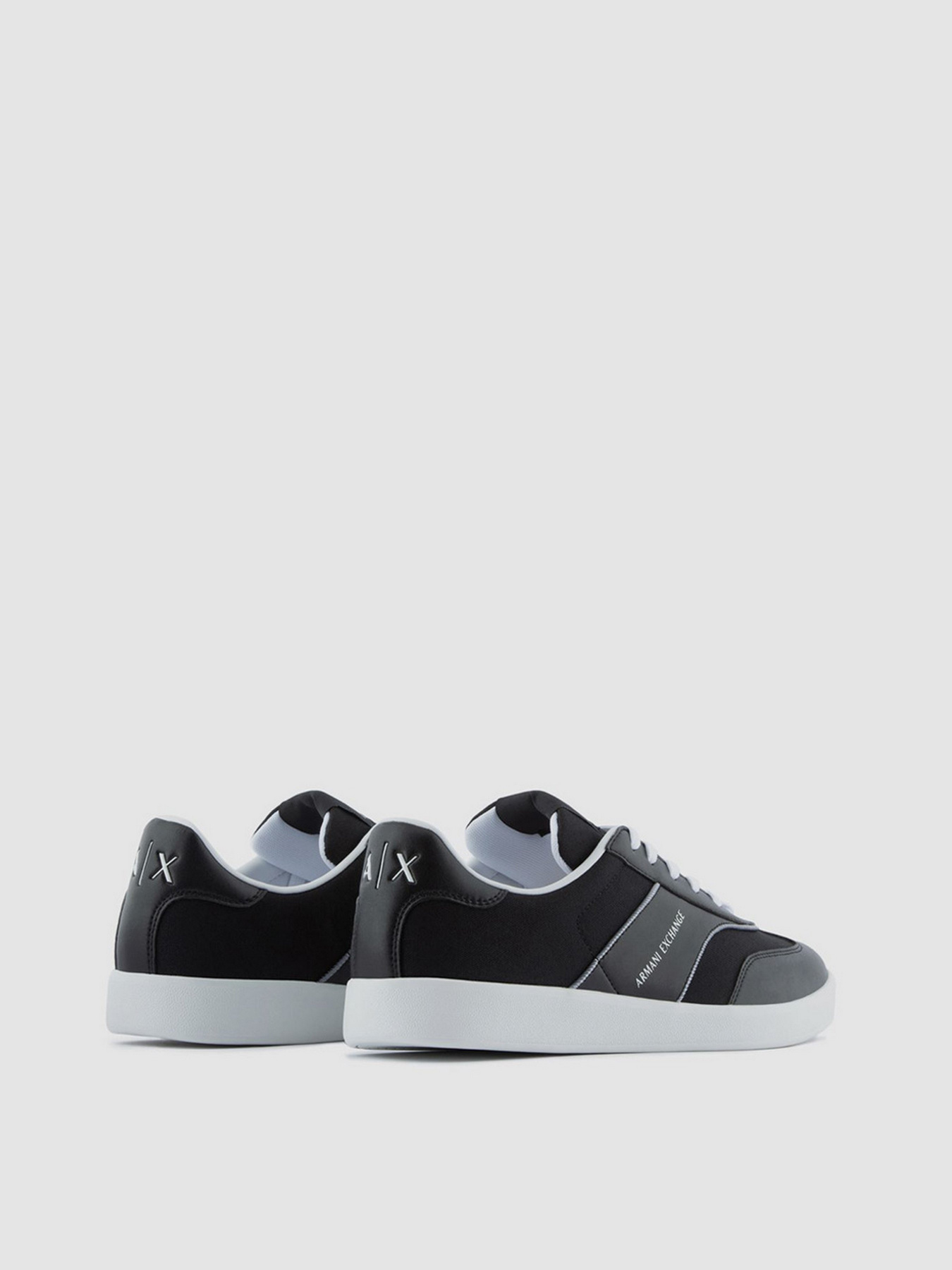 Кроссовки Armani Exchange модель XUX126-XV543-00637 Фото