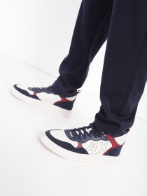 Кроссовки Armani Exchange модель XUZ040-XV601-N481 Фото