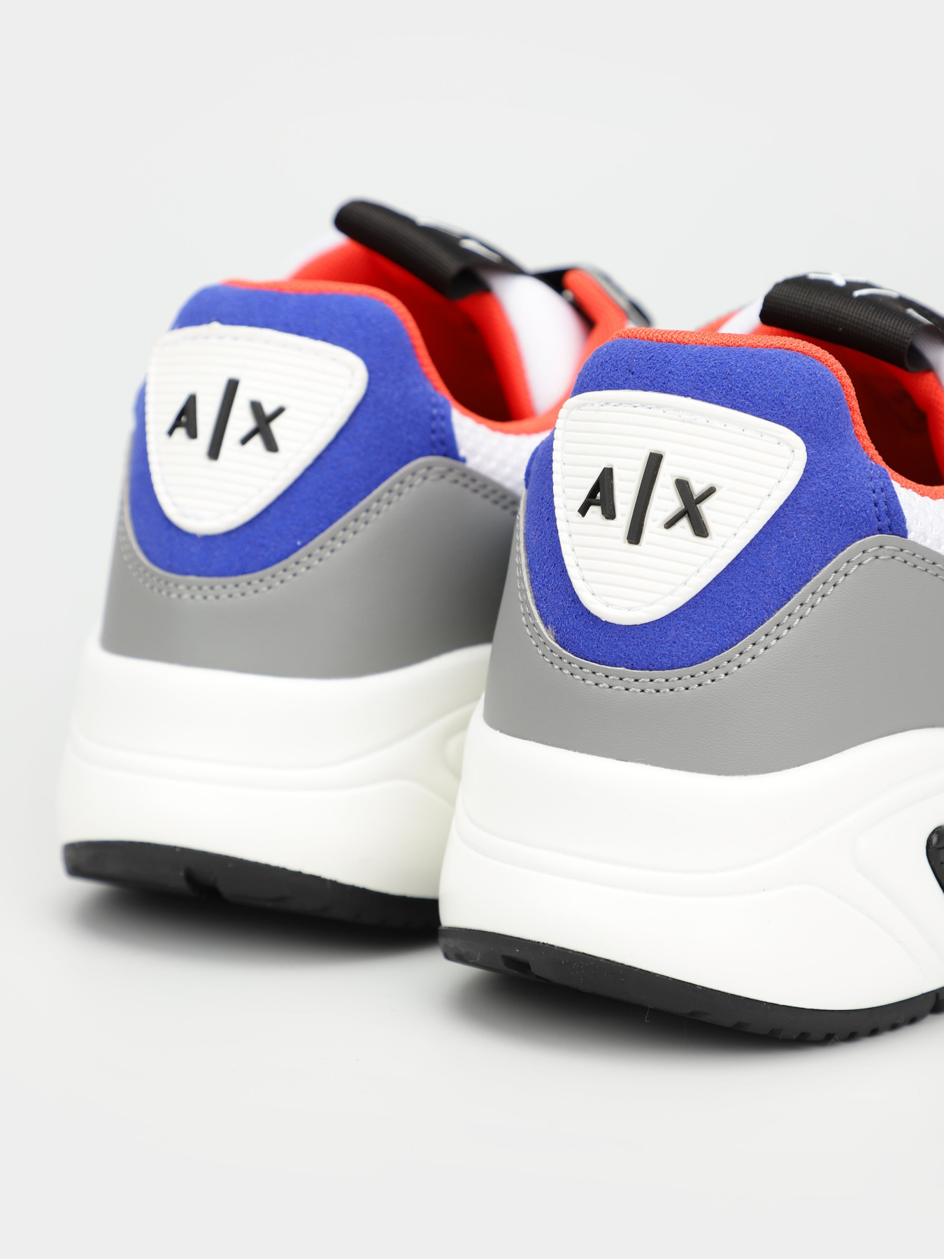 Кроссовки повседневные Armani Exchange модель XUX121-XV540-S553 Фото