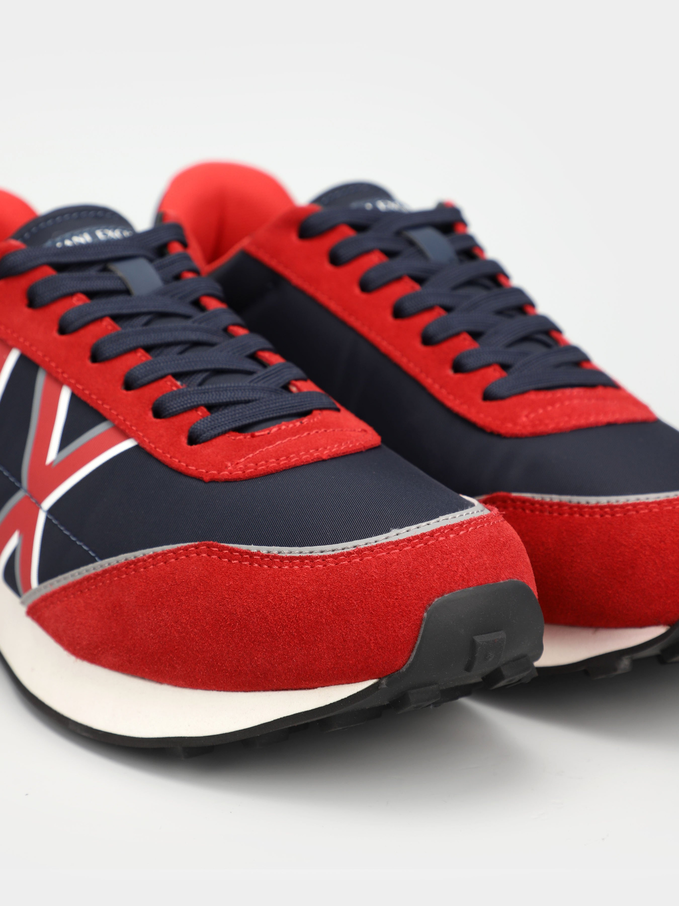 Кроссовки Armani Exchange модель XUX157-XV588-S454 Фото