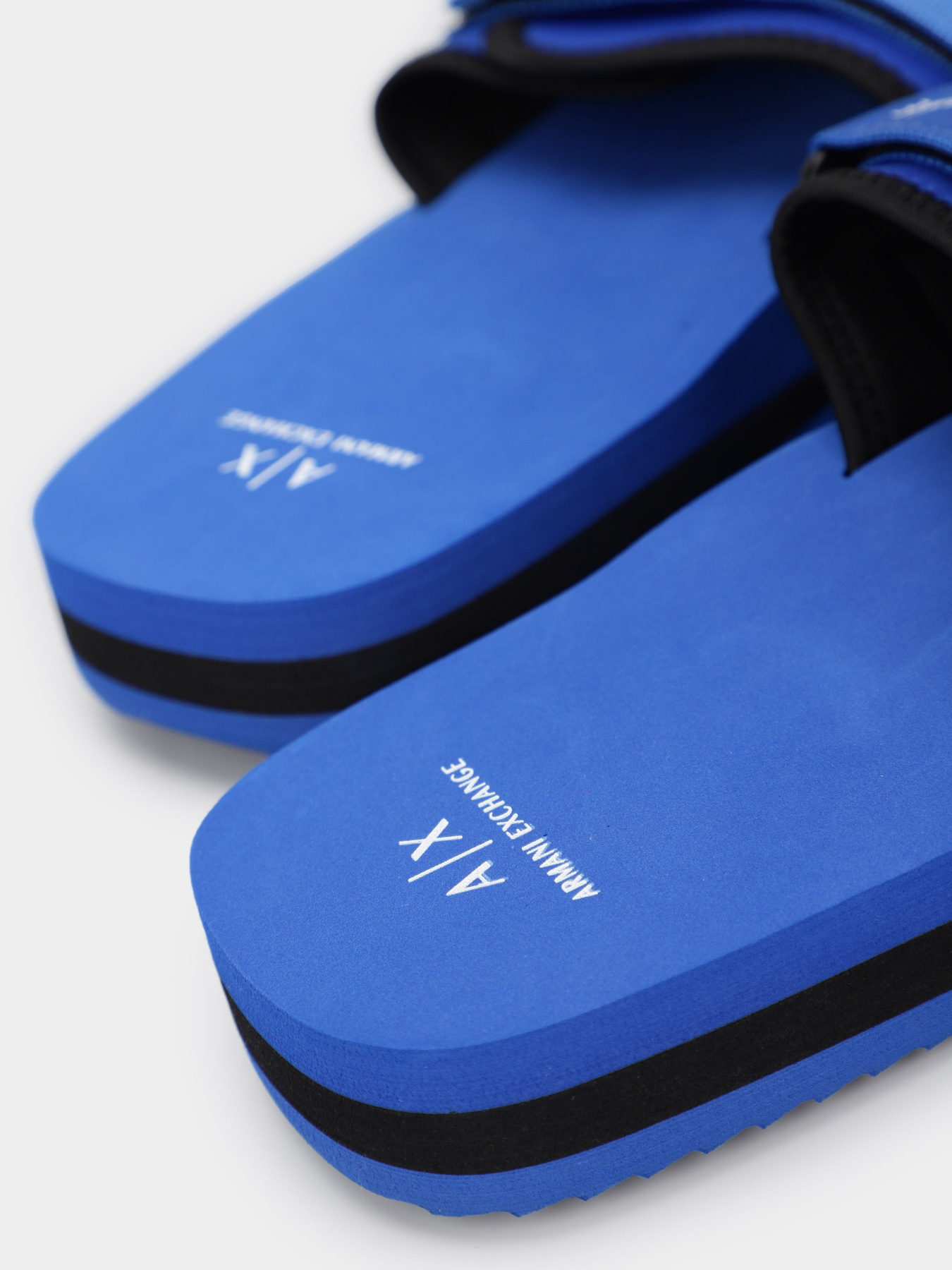 Шлепанцы Armani Exchange модель XUP010-XV672-00539 Фото