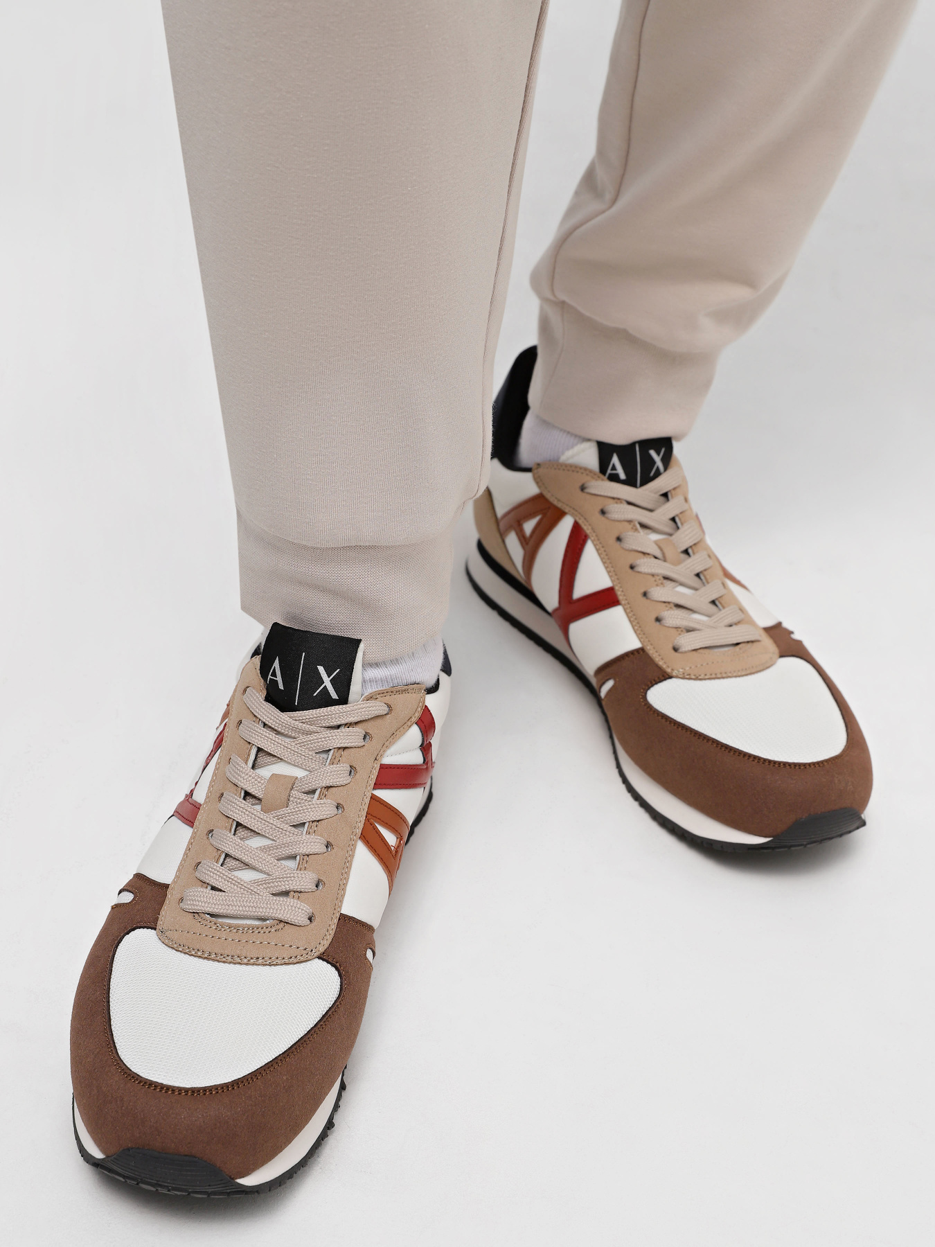 Кроссовки повседневные Armani Exchange модель XUX017-XCC68-S539 Фото