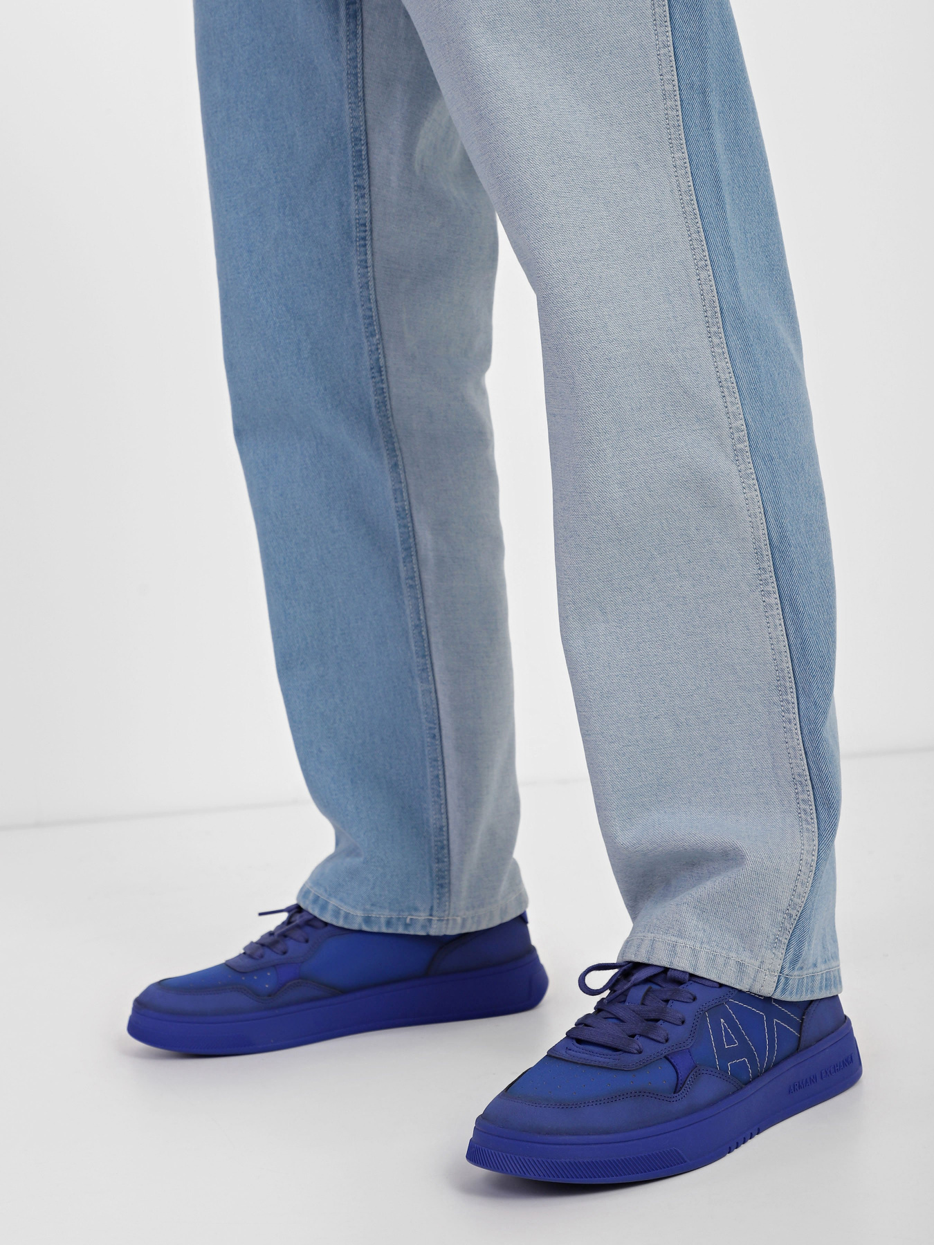 Кроссовки Armani Exchange модель XUX148-XV659-00539 Фото