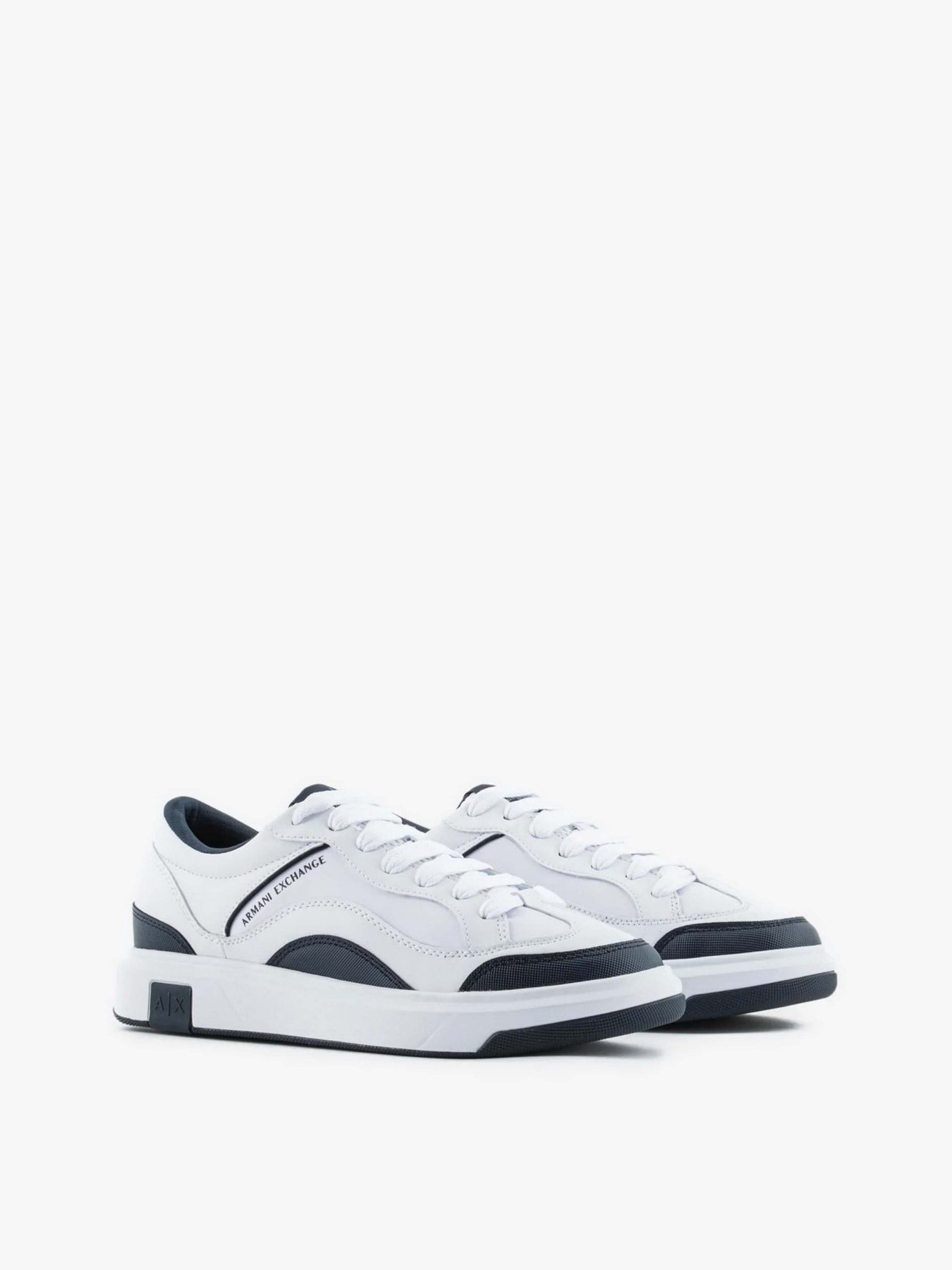 Кроссовки Armani Exchange модель XUX191-XV785-T070 Фото