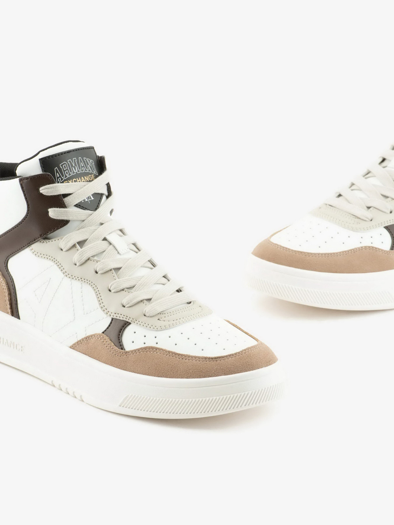 Кроссовки Armani Exchange модель XUZ040-XV763-T041 Фото