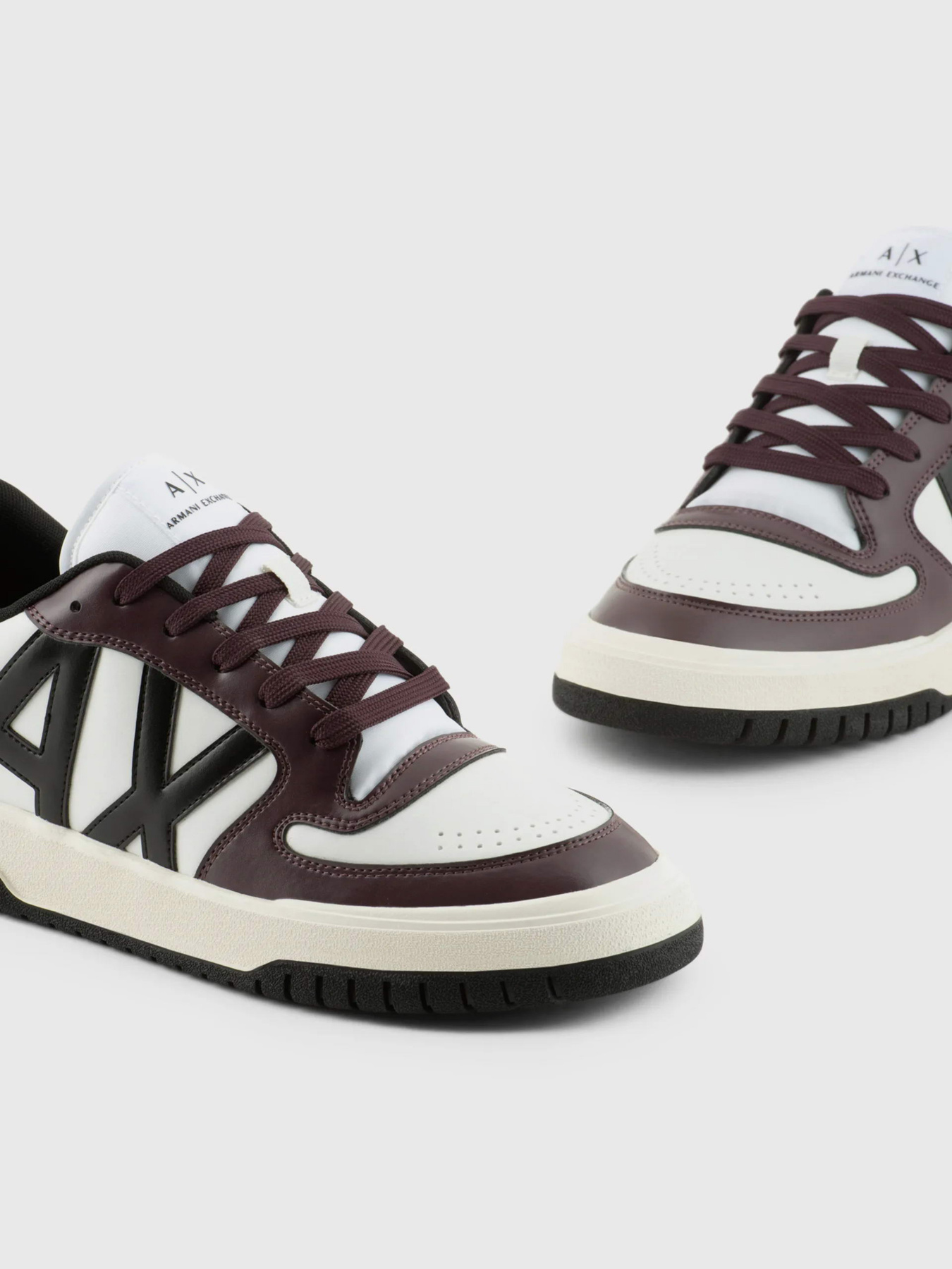 Кроссовки Armani Exchange модель XUX179-XV765-T044 Фото