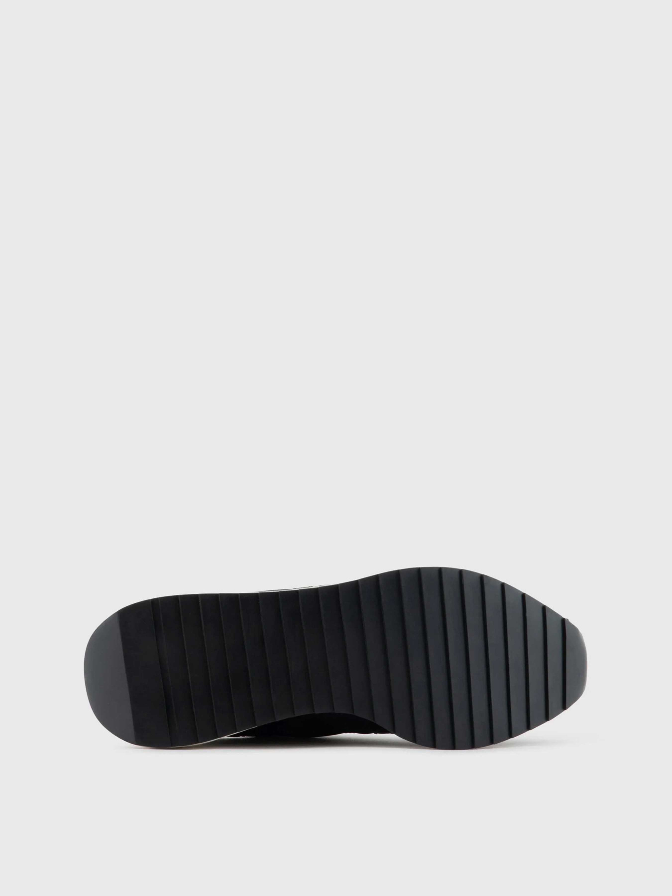 Кроссовки Armani Exchange модель XUX150-XV608-K620 Фото