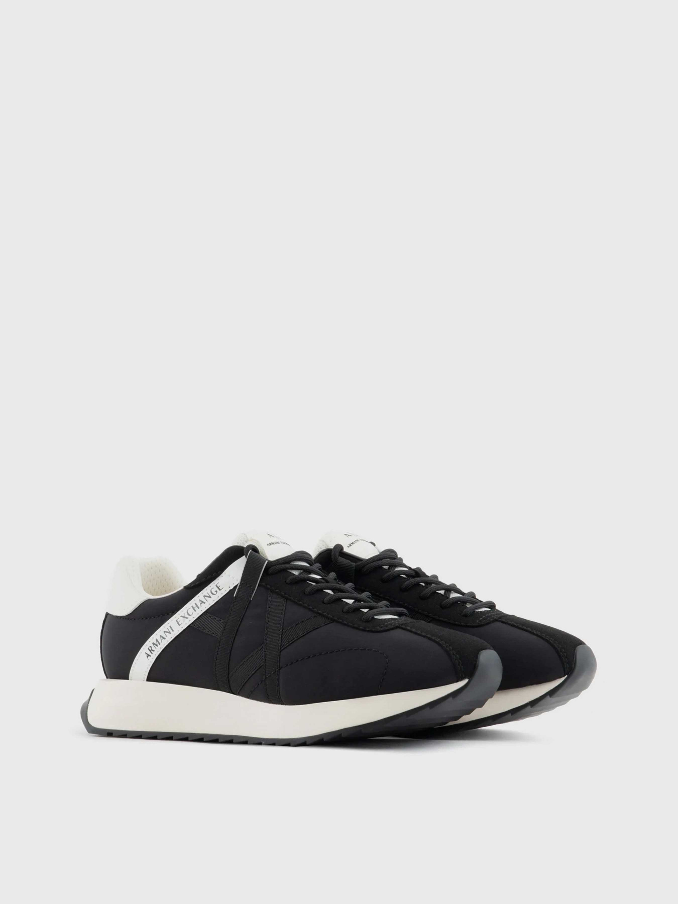 Кроссовки повседневные Armani Exchange модель XUX150-XV608-K620 Кроссовки повседневные Armani Exchange модель XUX150-XV608-K620 Фото