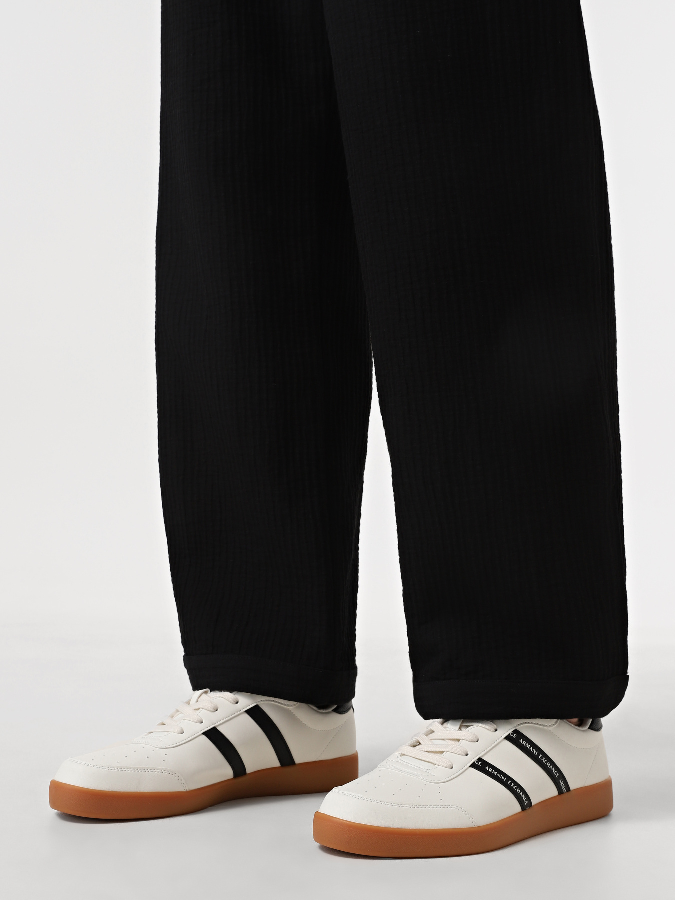 Кеди низькі Armani Exchange модель XUX197-XV797-N480 Фото