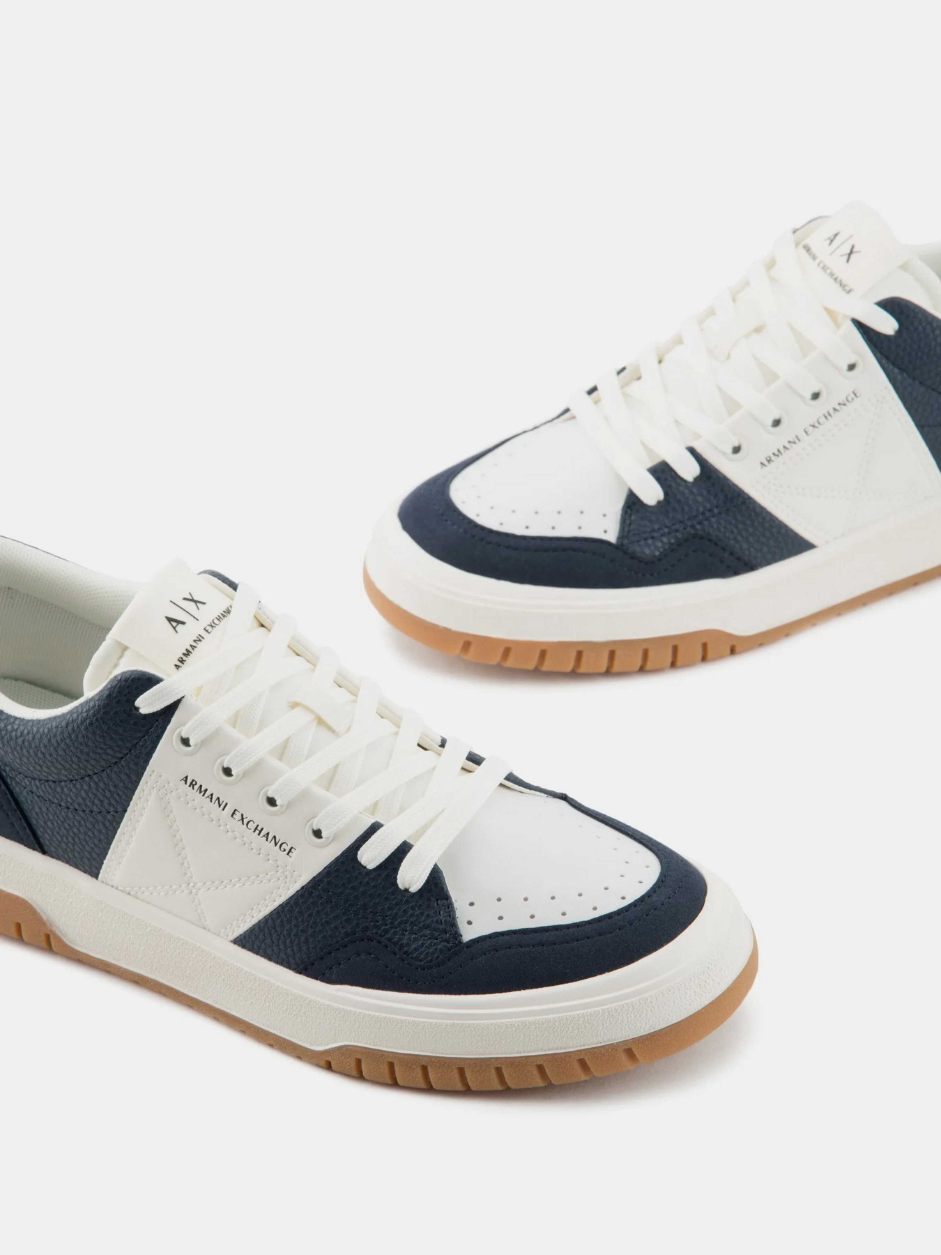 Кроссовки повседневные Armani Exchange модель XUX204-XV806-K568 Фото