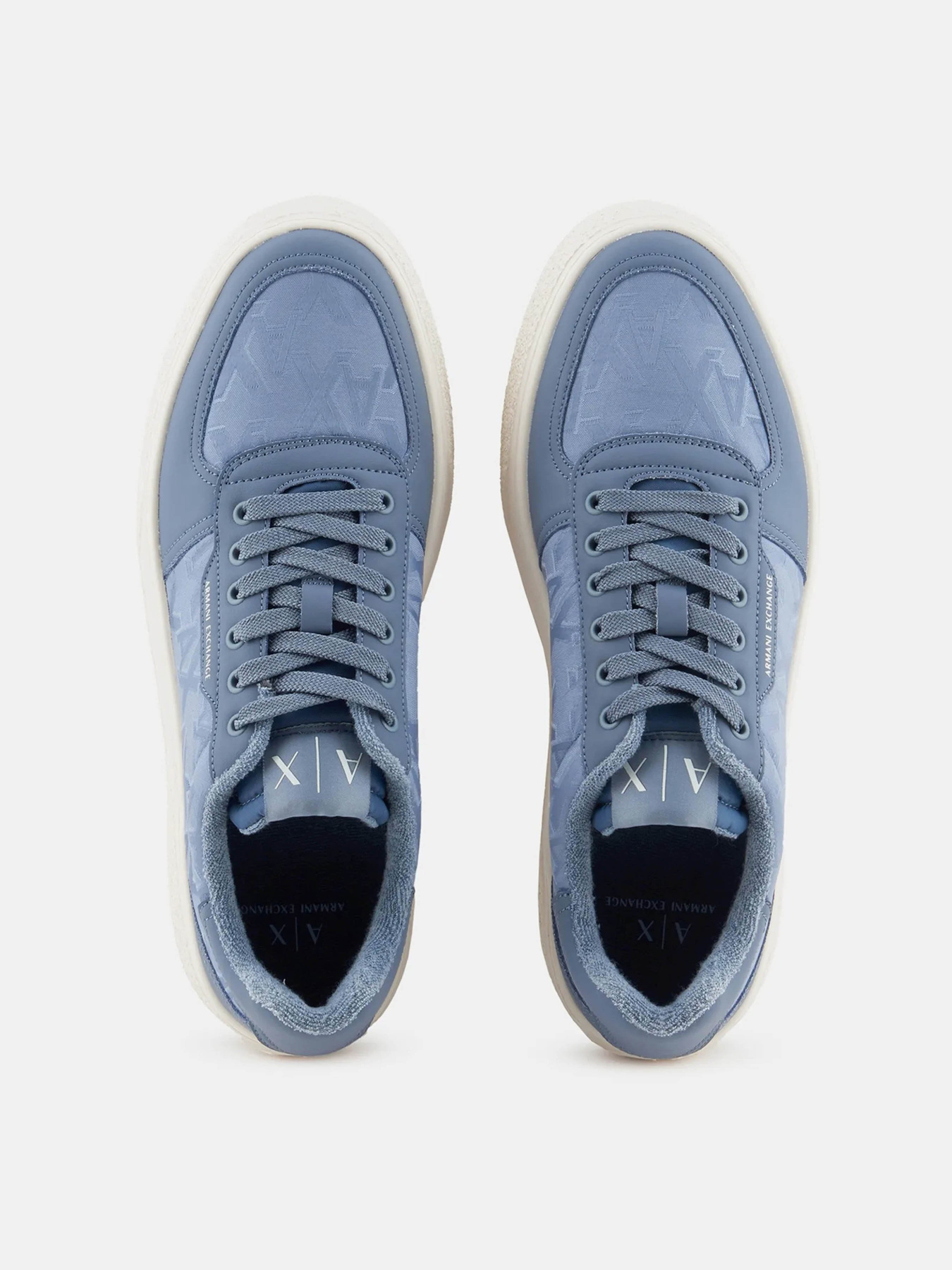 Кроссовки Armani Exchange модель XUX196-XV905-01428 Фото