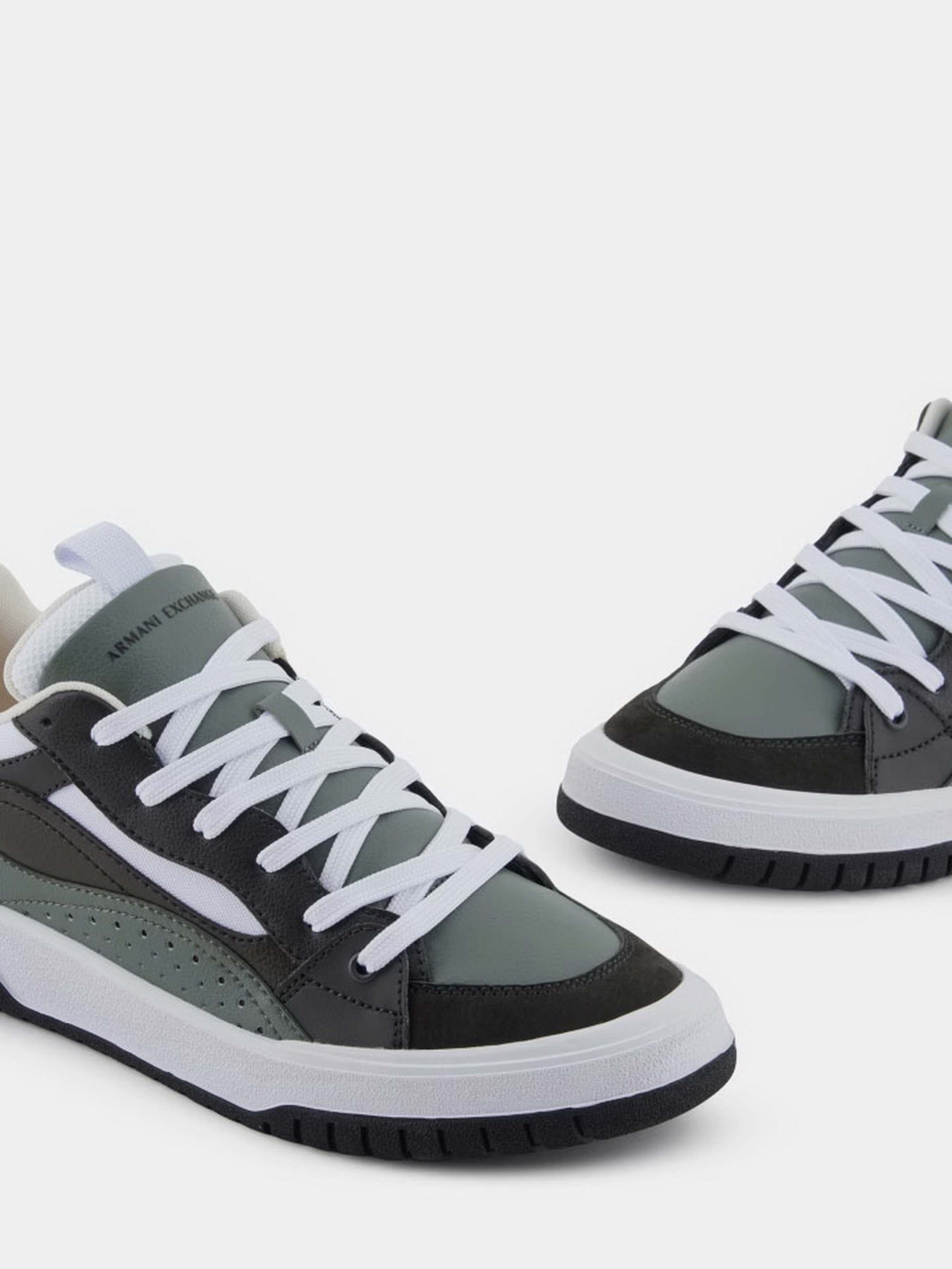 Кроссовки повседневные Armani Exchange модель XUX222-XV860-U185 Фото