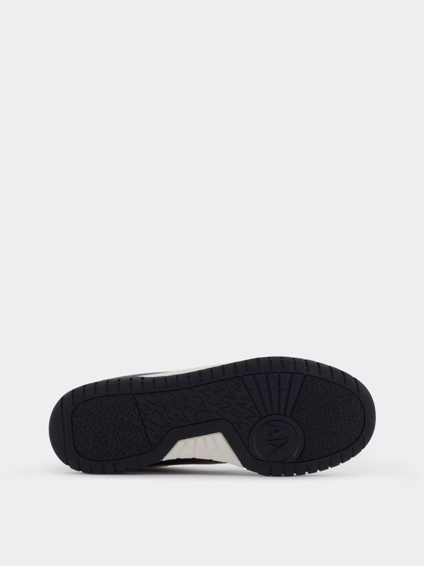 Кеды низкие Armani Exchange модель XM001933-AF17537-MC011 Фото