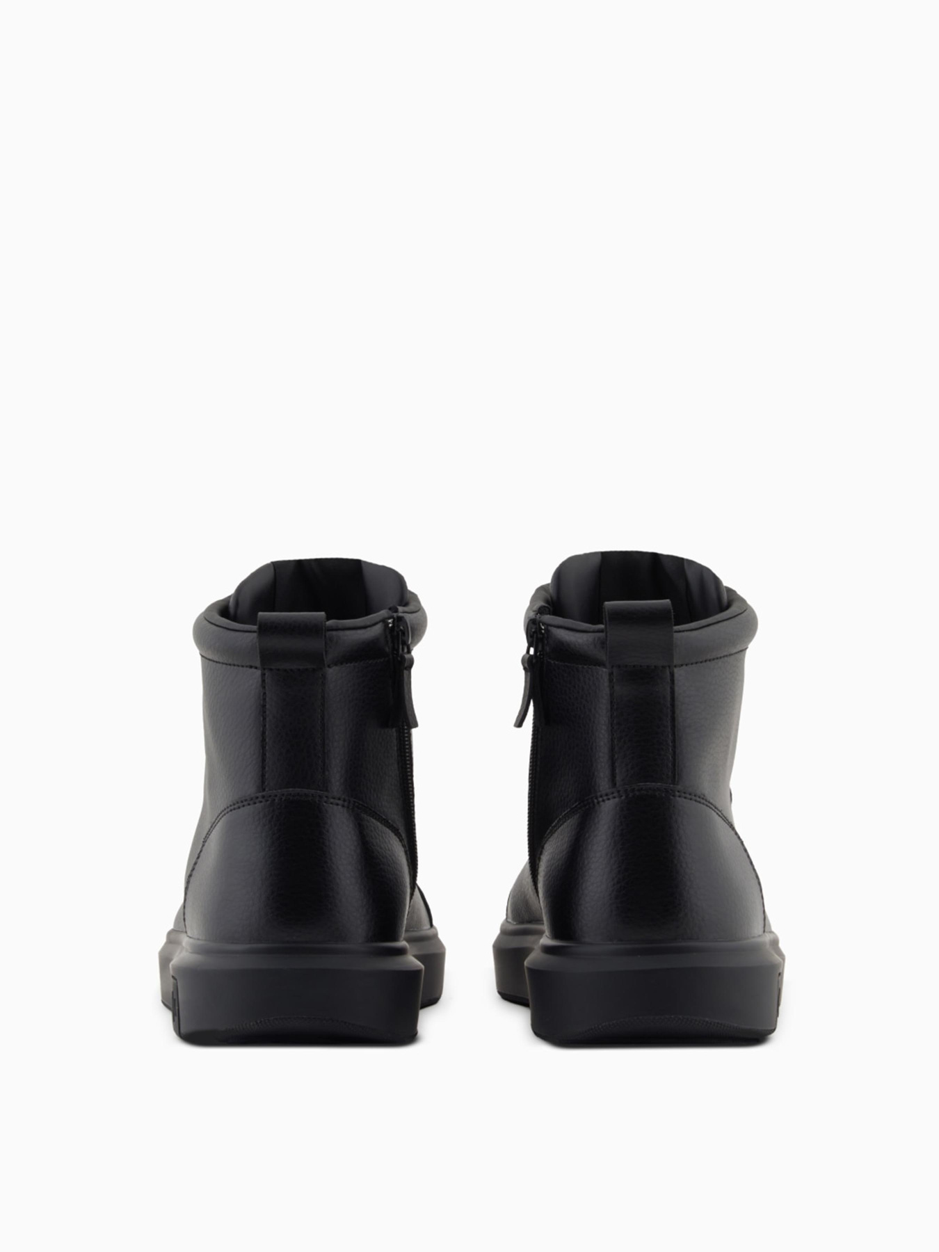 Ботинки Armani Exchange модель XM001963-AF19402-UC001 Фото