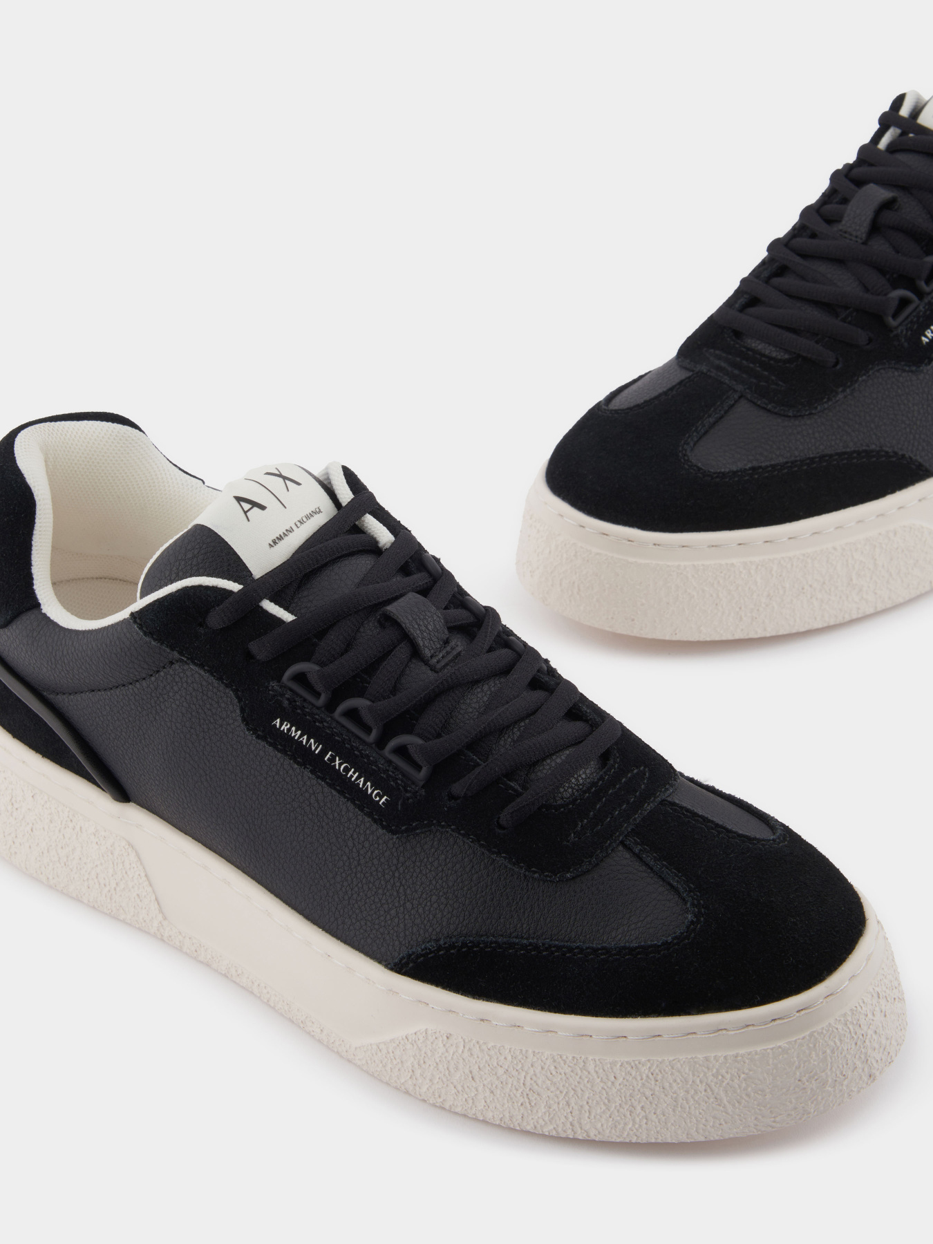 Кеди низькі Armani Exchange модель XM002200-AF21419-MC105 Фото