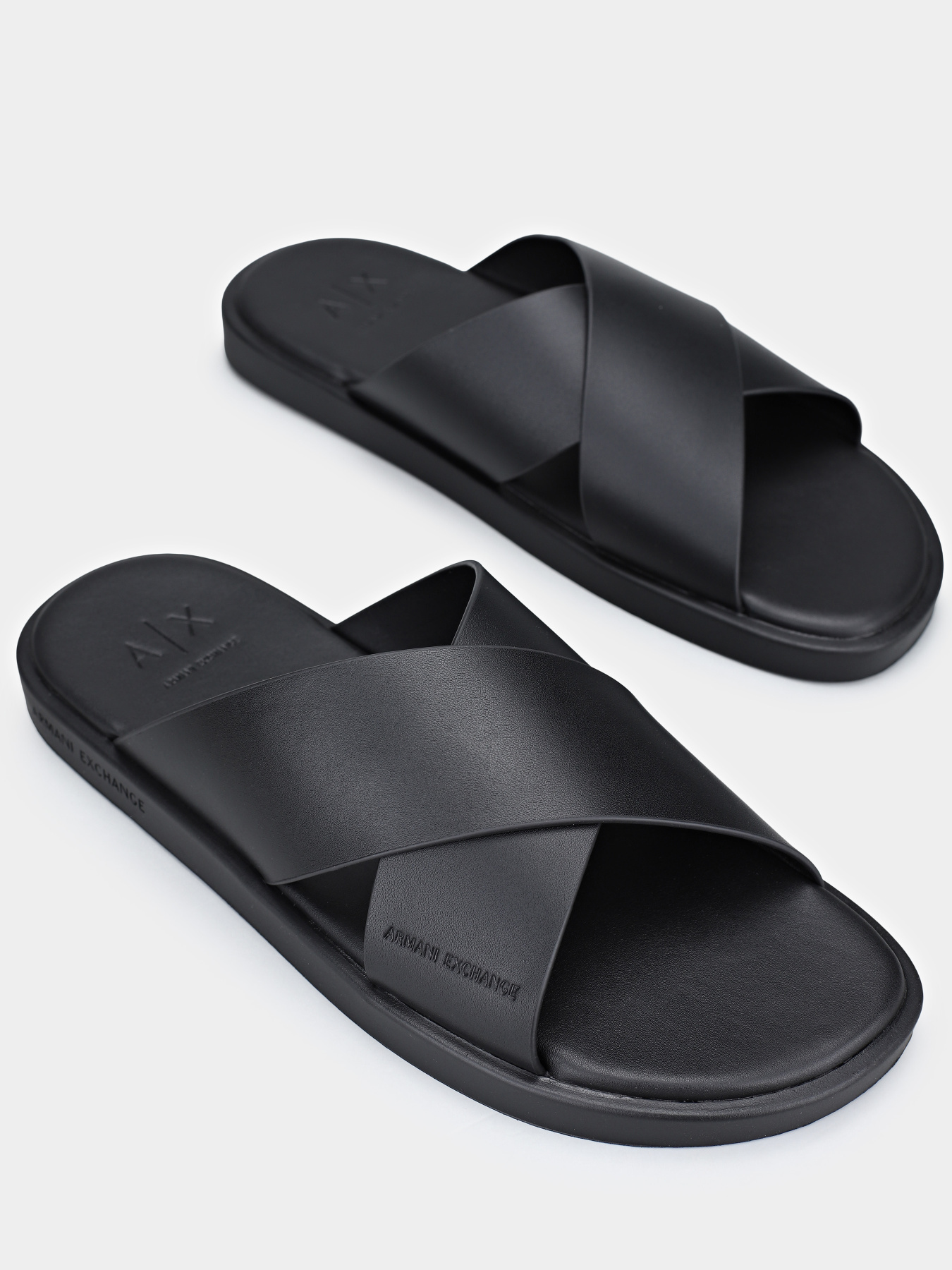 Шлёпанцы Armani Exchange модель XM002619-AF10848-UC001 Фото