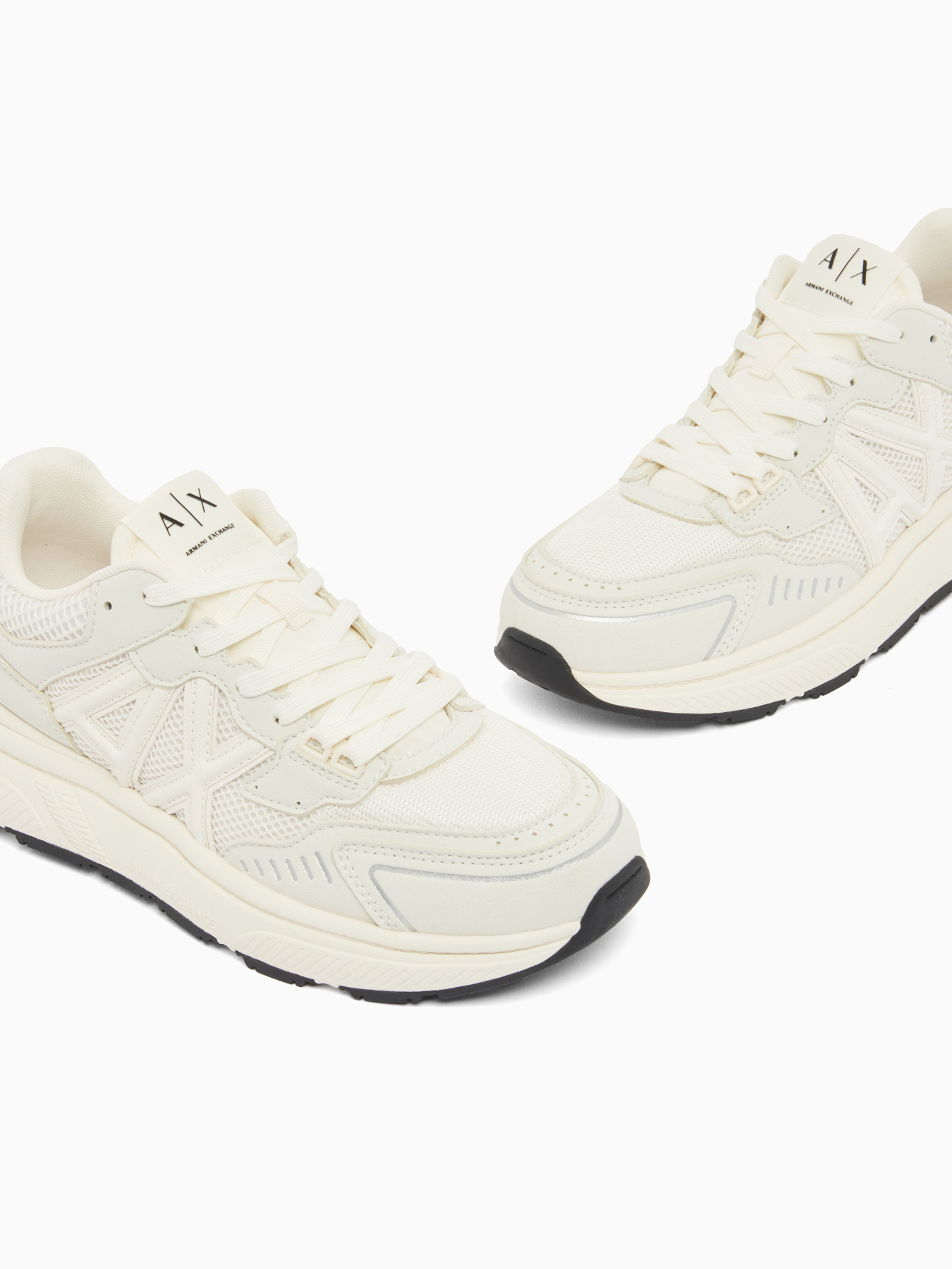 Кроссовки Armani Exchange модель XM002635-AF19388-M0107 Фото