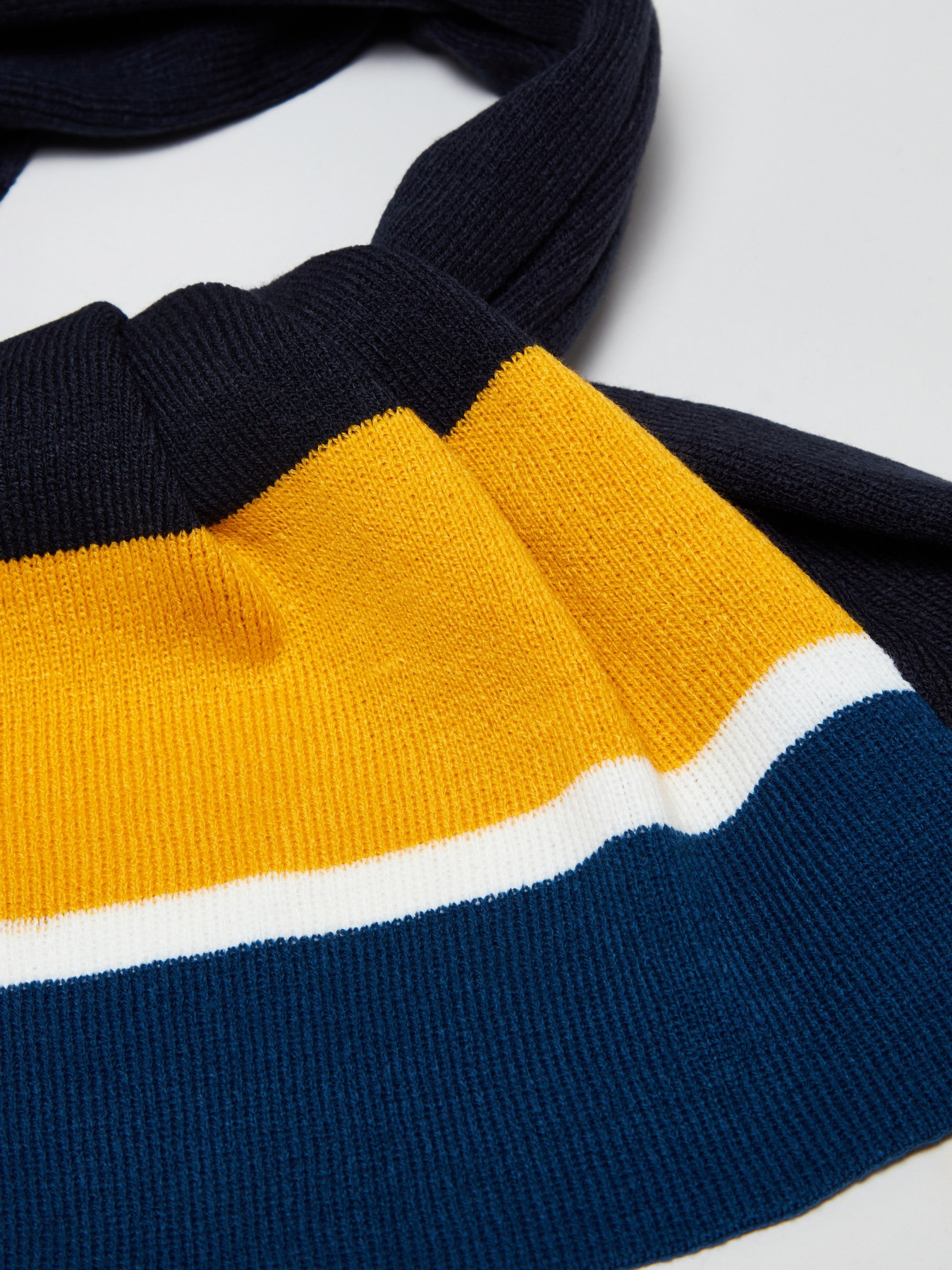 Шарф OVS модель 1369568 Фото