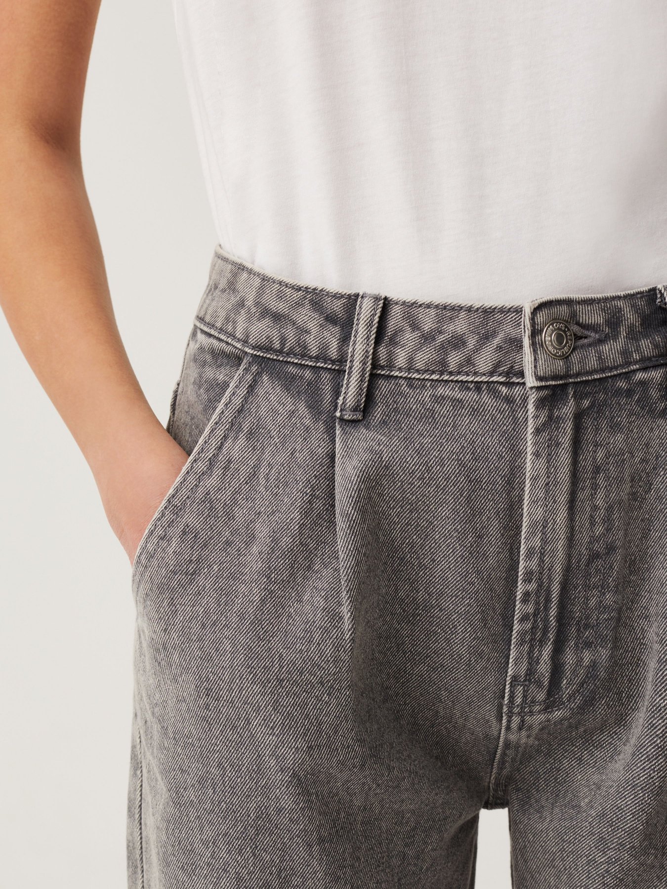 Зауженные джинсы OVS модель 1683217 Фото