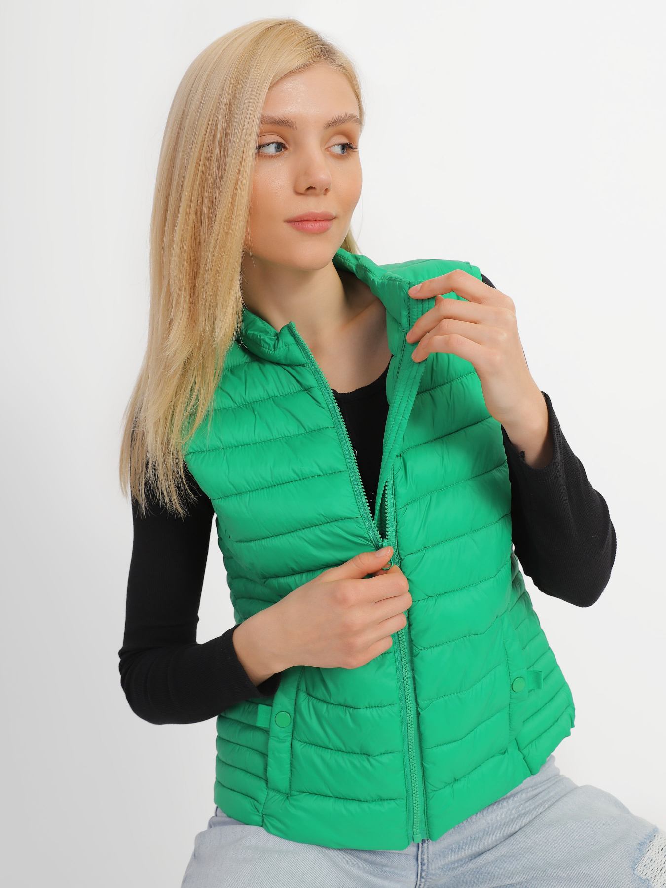 Жилет з утеплювачем OVS модель 1687479 Фото