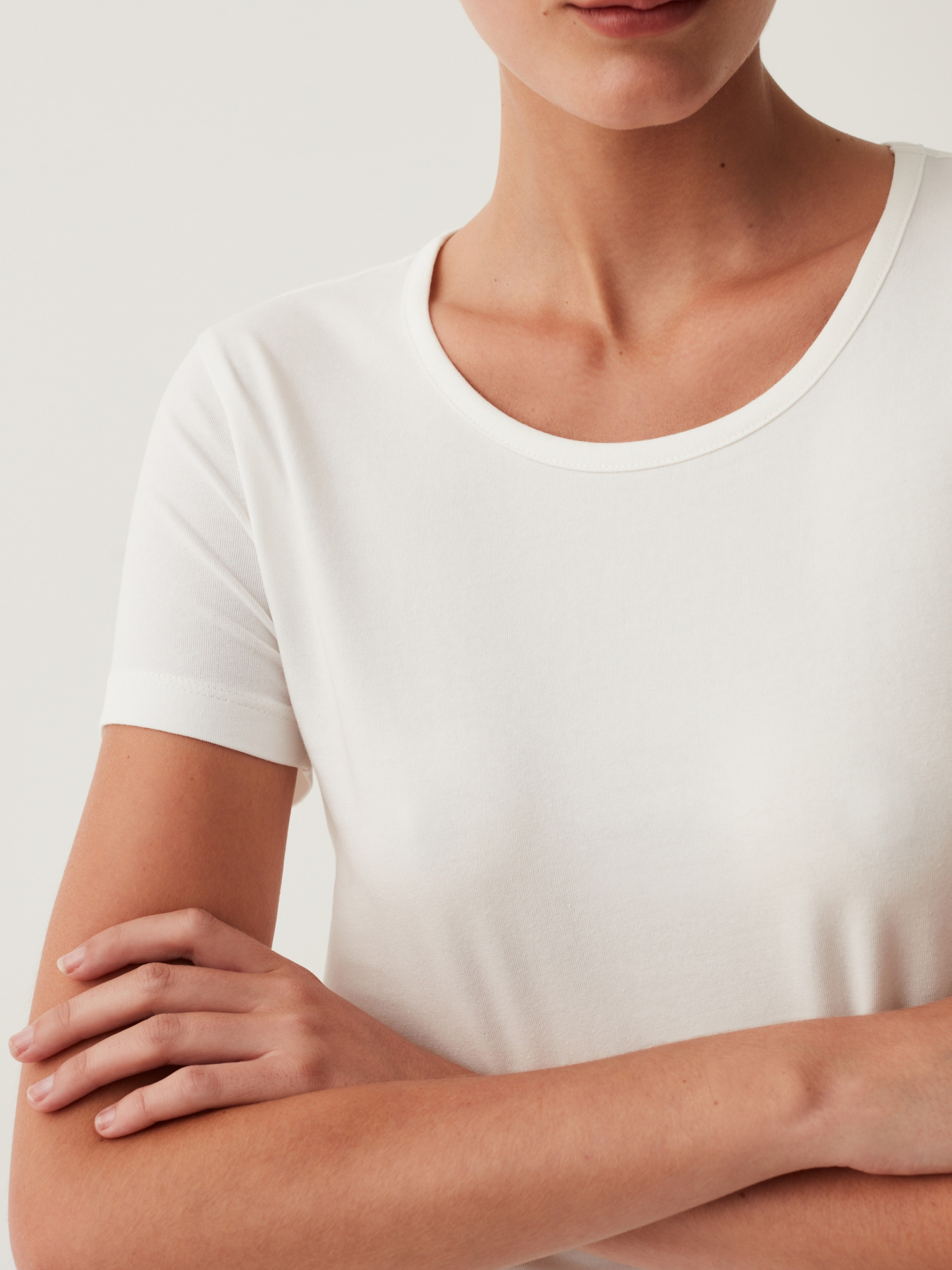 Футболка OVS модель 1847959 Фото