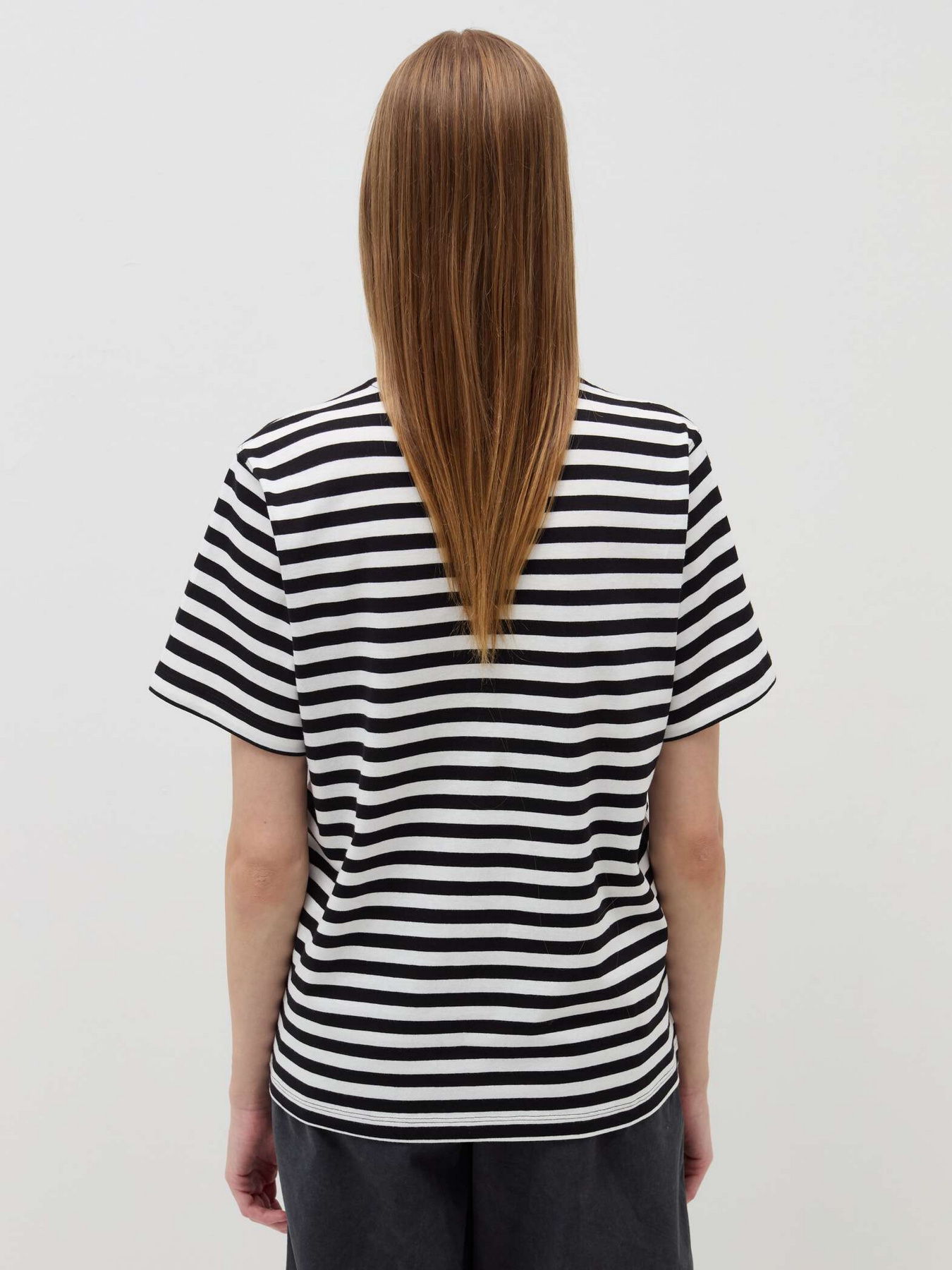 Футболка OVS модель 2072869 Фото