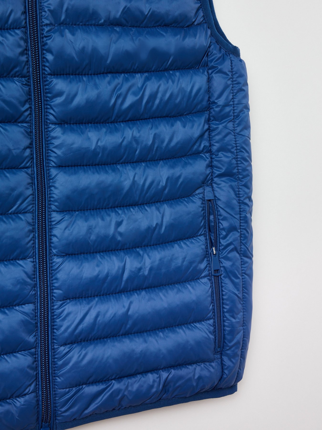 Утеплений жилет OVS модель 1682196 Фото