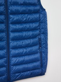 Утеплений жилет OVS модель 1682196 Фото