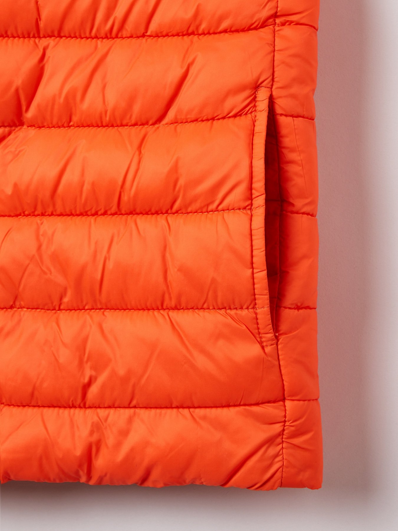 Утеплений жилет OVS модель 1684486 Фото