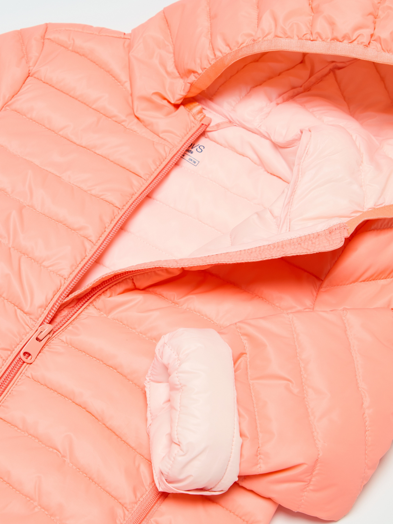 Демисезонная куртка OVS модель 1941469 Фото