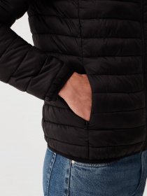 Демісезонна куртка OVS модель 1819013 Фото