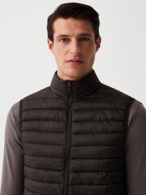 Утепленный жилет OVS модель 1819048 Фото