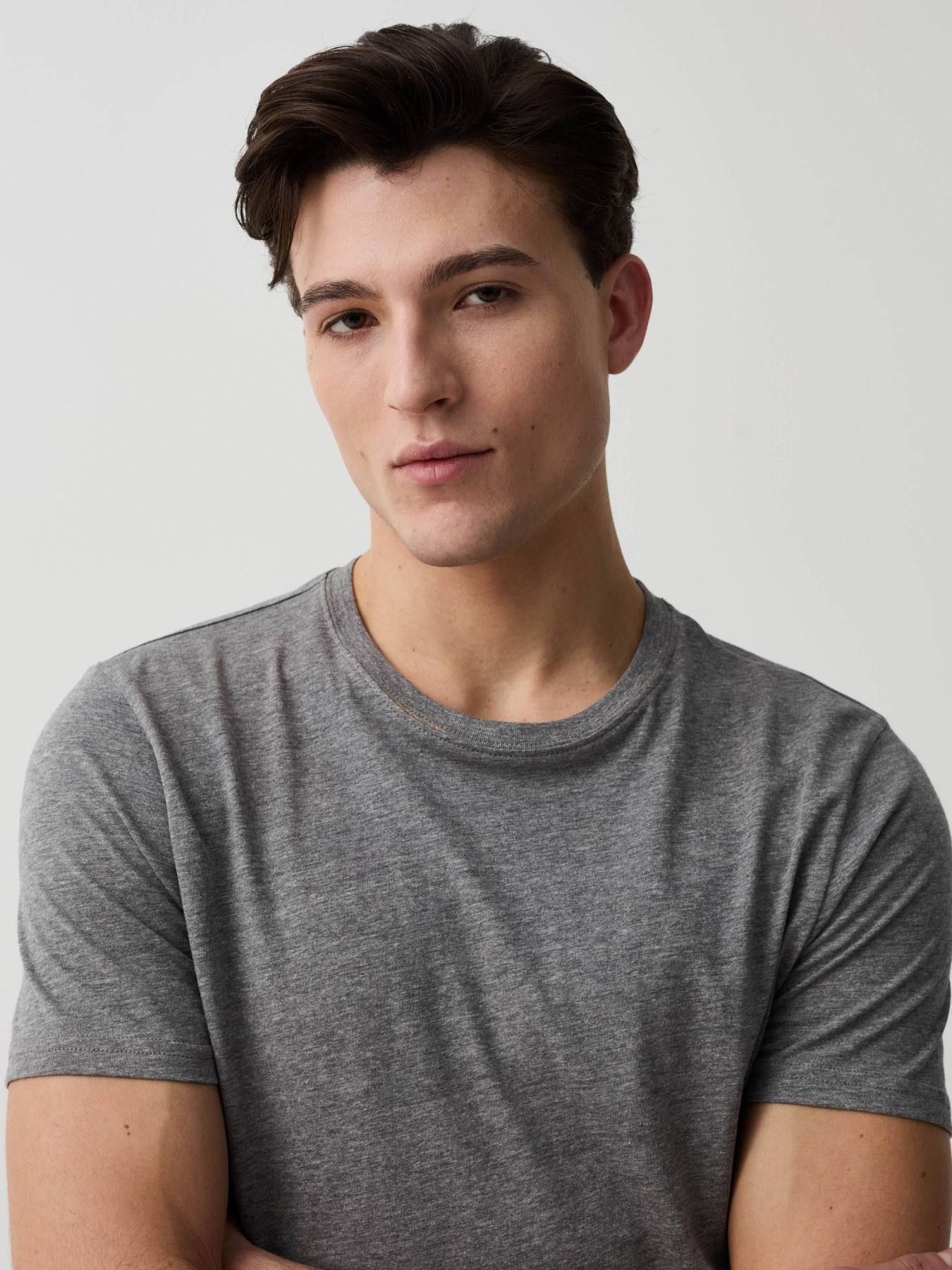 Футболка OVS модель 1975643 Фото