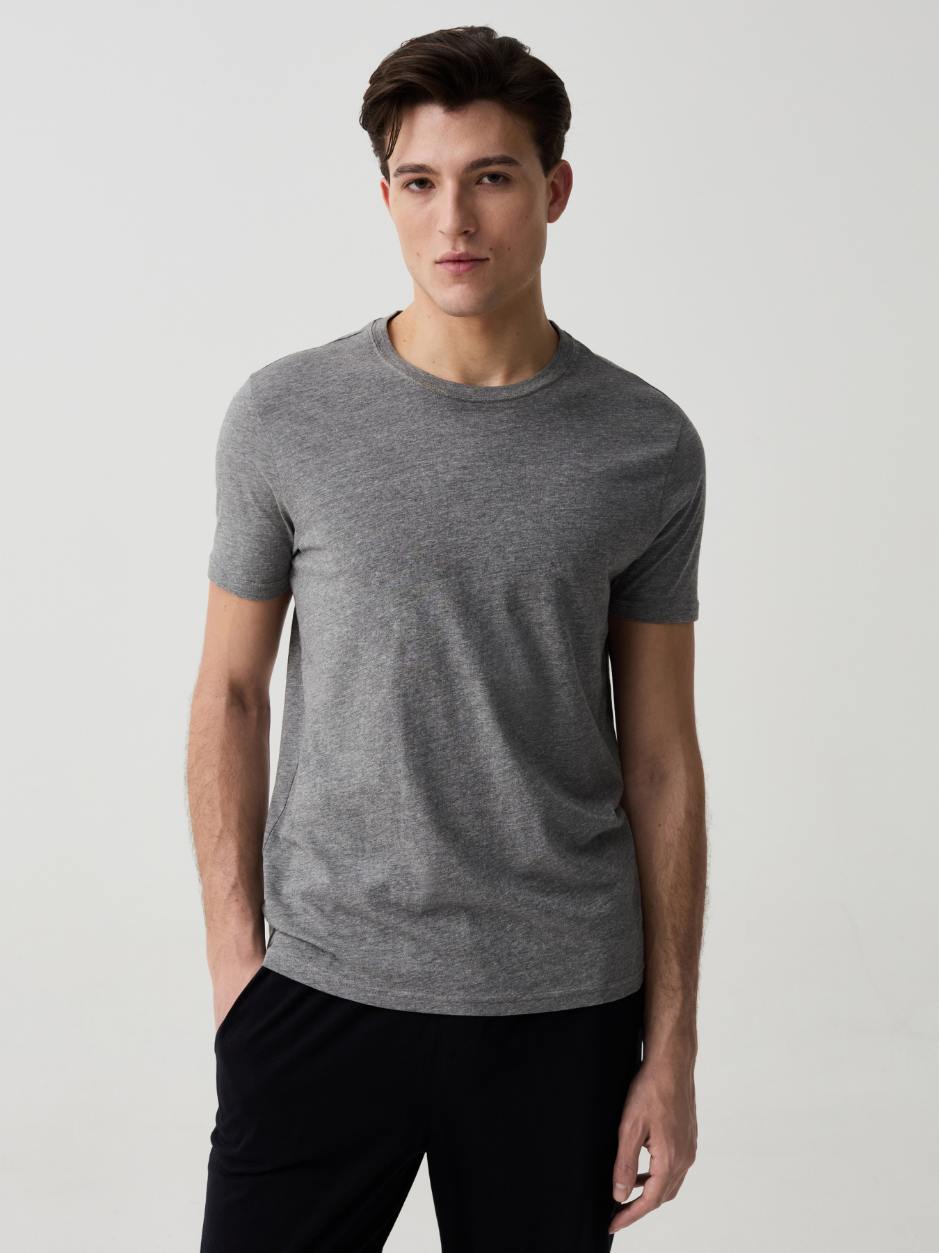 Футболка OVS модель 1975643 Футболка OVS модель 1975643 Фото