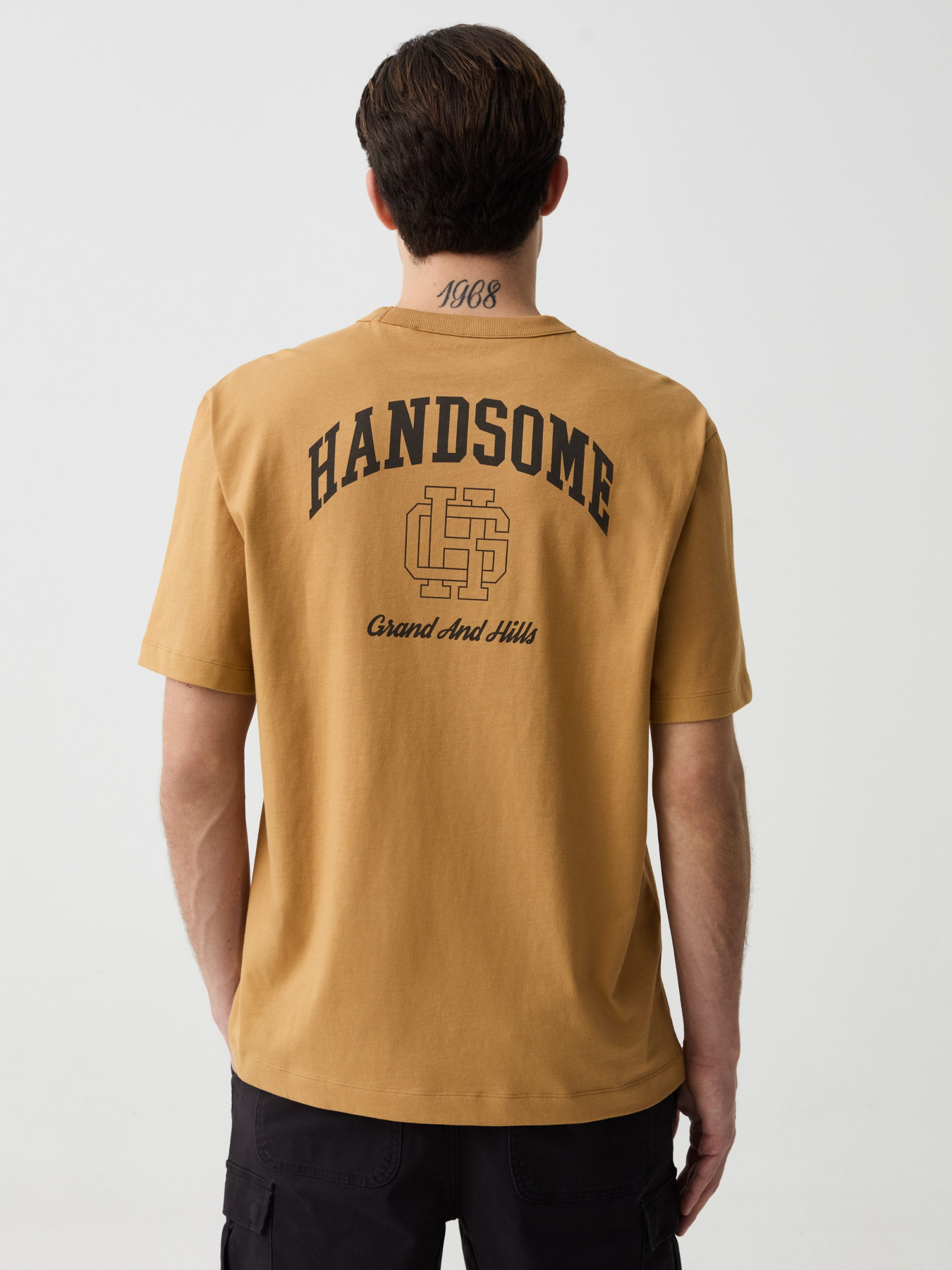 Футболка OVS модель 2009901 Футболка OVS модель 2009901 Фото