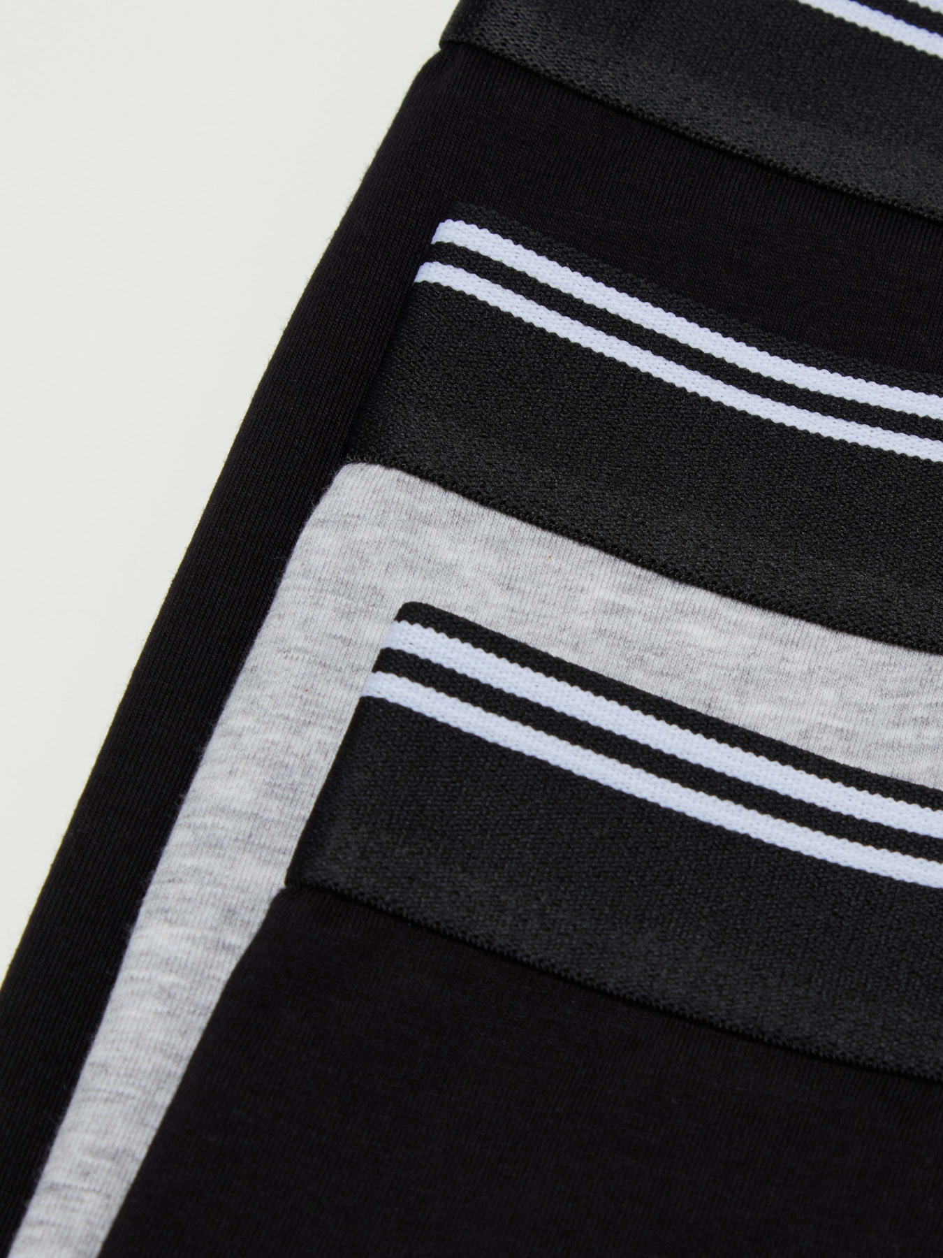 Набір трусів OVS модель 2190841 Фото