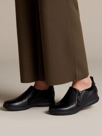 Полуботинки Clarks Un Adorn Zip модель 26137017 Фото