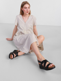 Босоножки Clarks Lizby Cross модель 26159108 Босоножки Clarks Lizby Cross модель 26159108 Фото