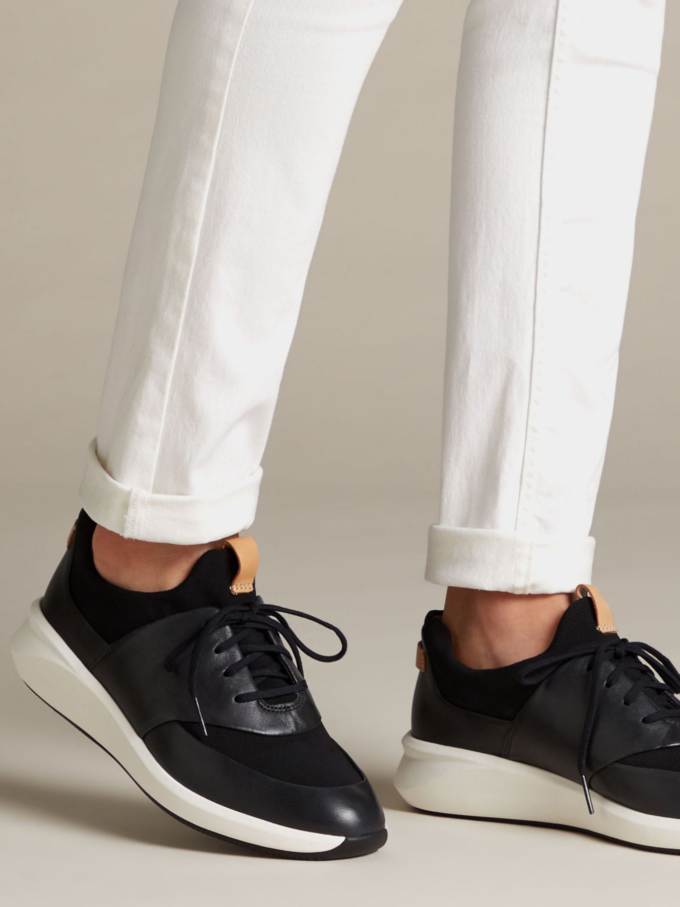 Кроссовки повседневные Clarks Un Rio Lace модель 26140395 Фото