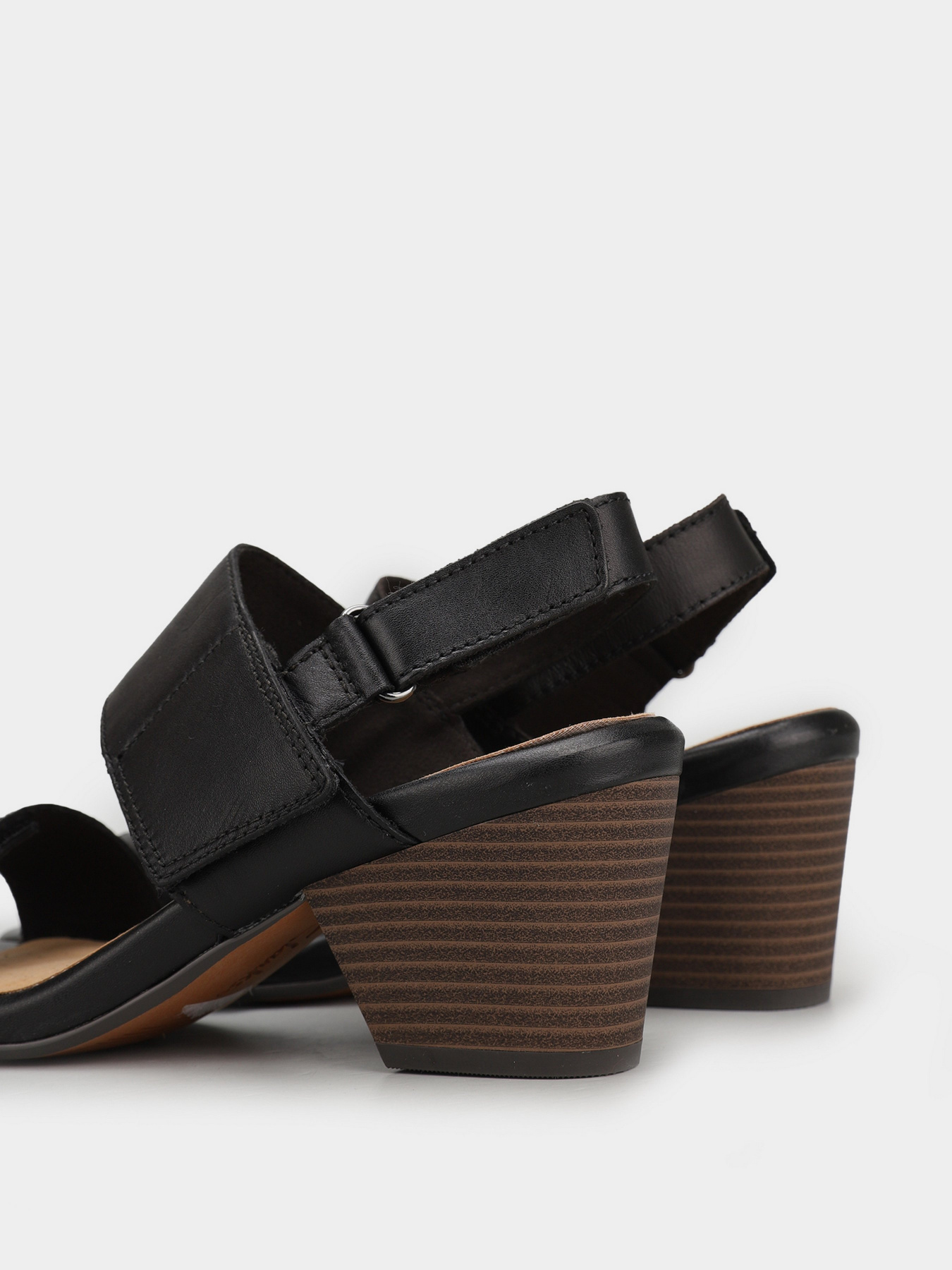 Босоножки Clarks модель 26160438 Фото