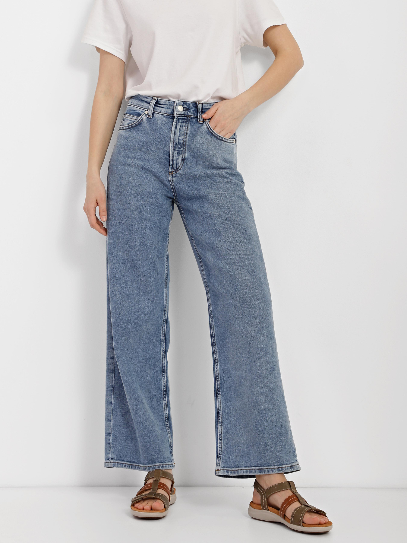 Сандалии Clarks Kitly Step модель 26170992 Сандалии Clarks Kitly Step модель 26170992 Фото